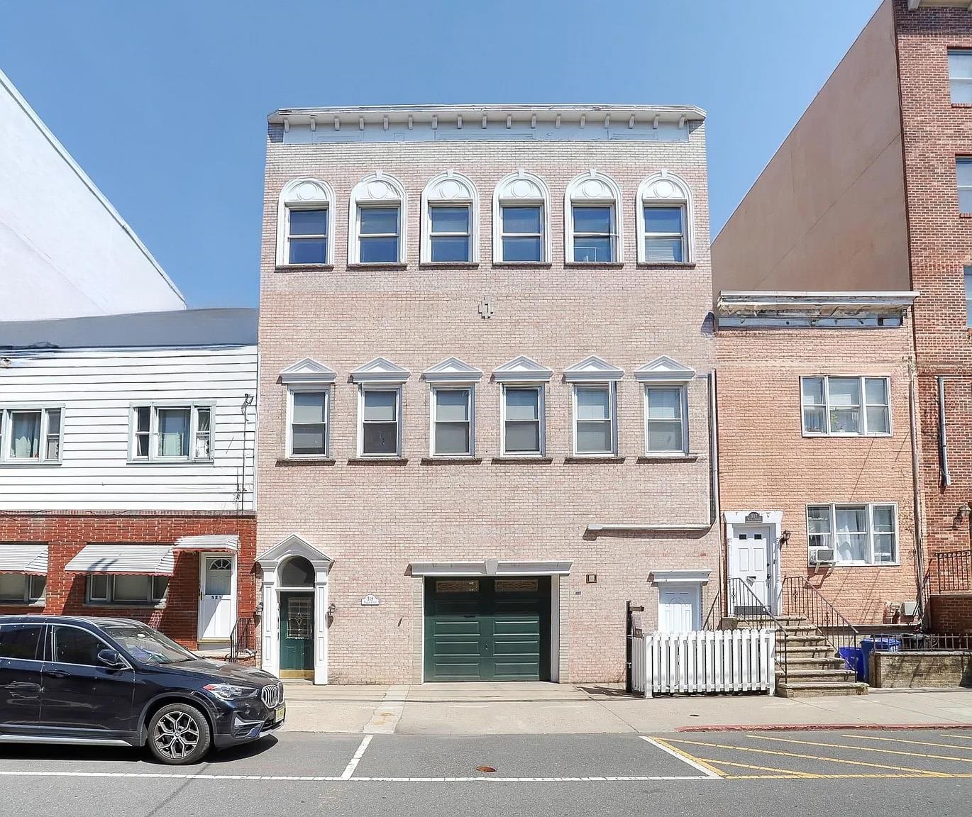519 MONROE ST Unit: 3C