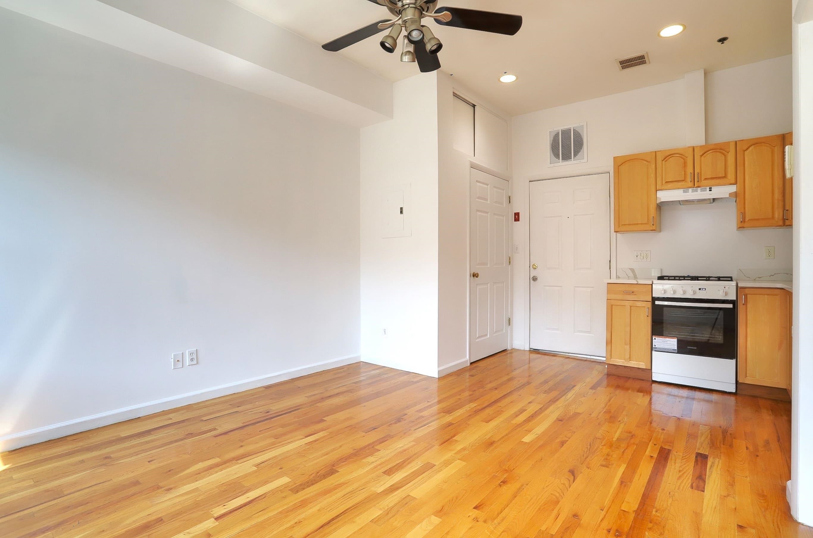 519 MONROE ST Unit: 3C