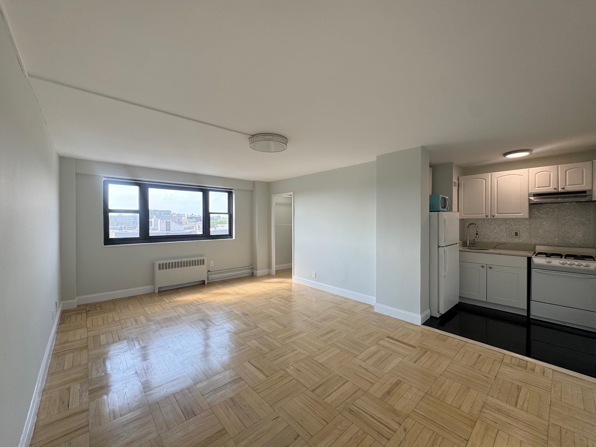 6515 BLVD EAST Unit: #8A