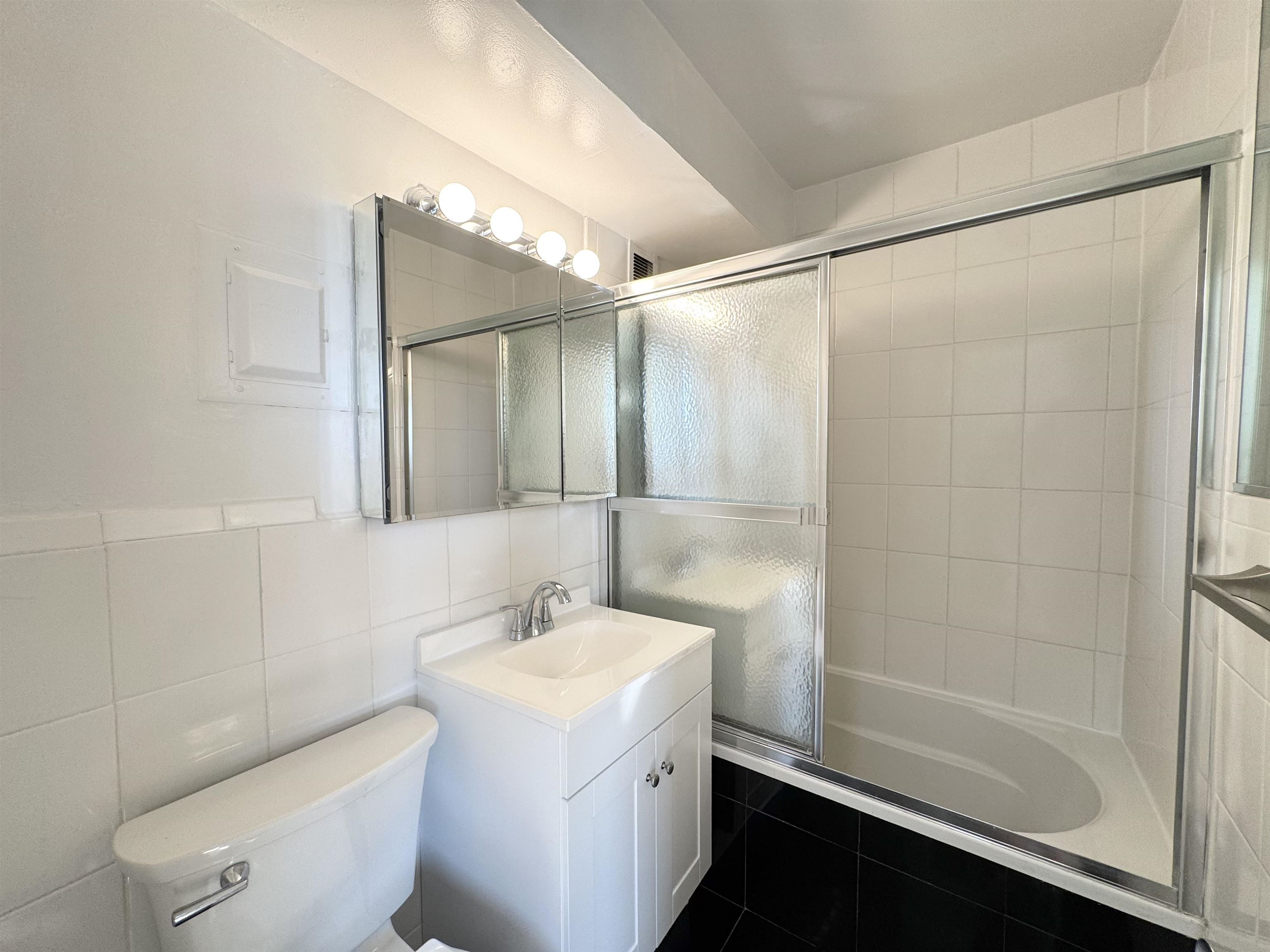 6515 BLVD EAST Unit: #8A