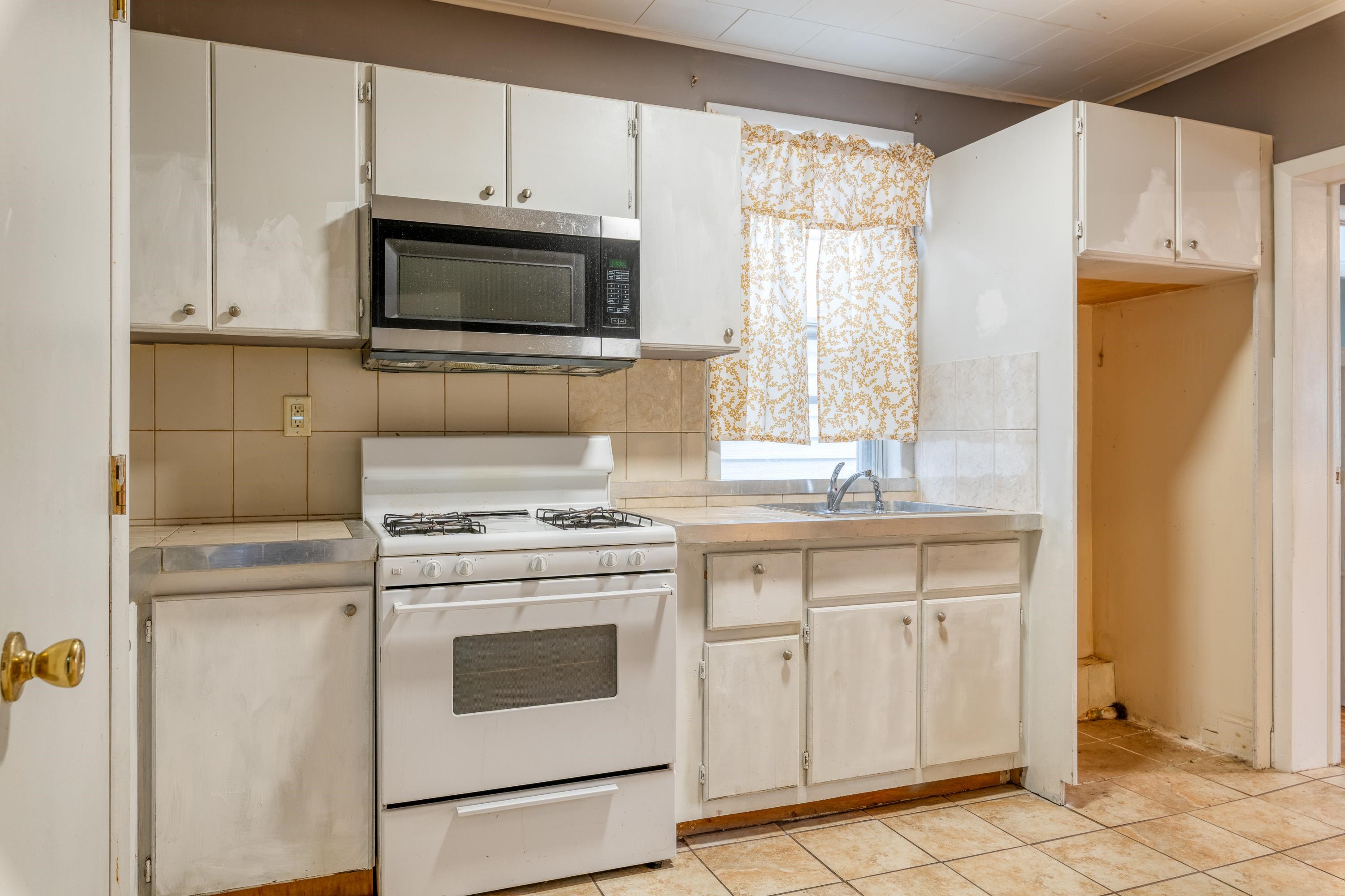 100 PROSPECT AVE