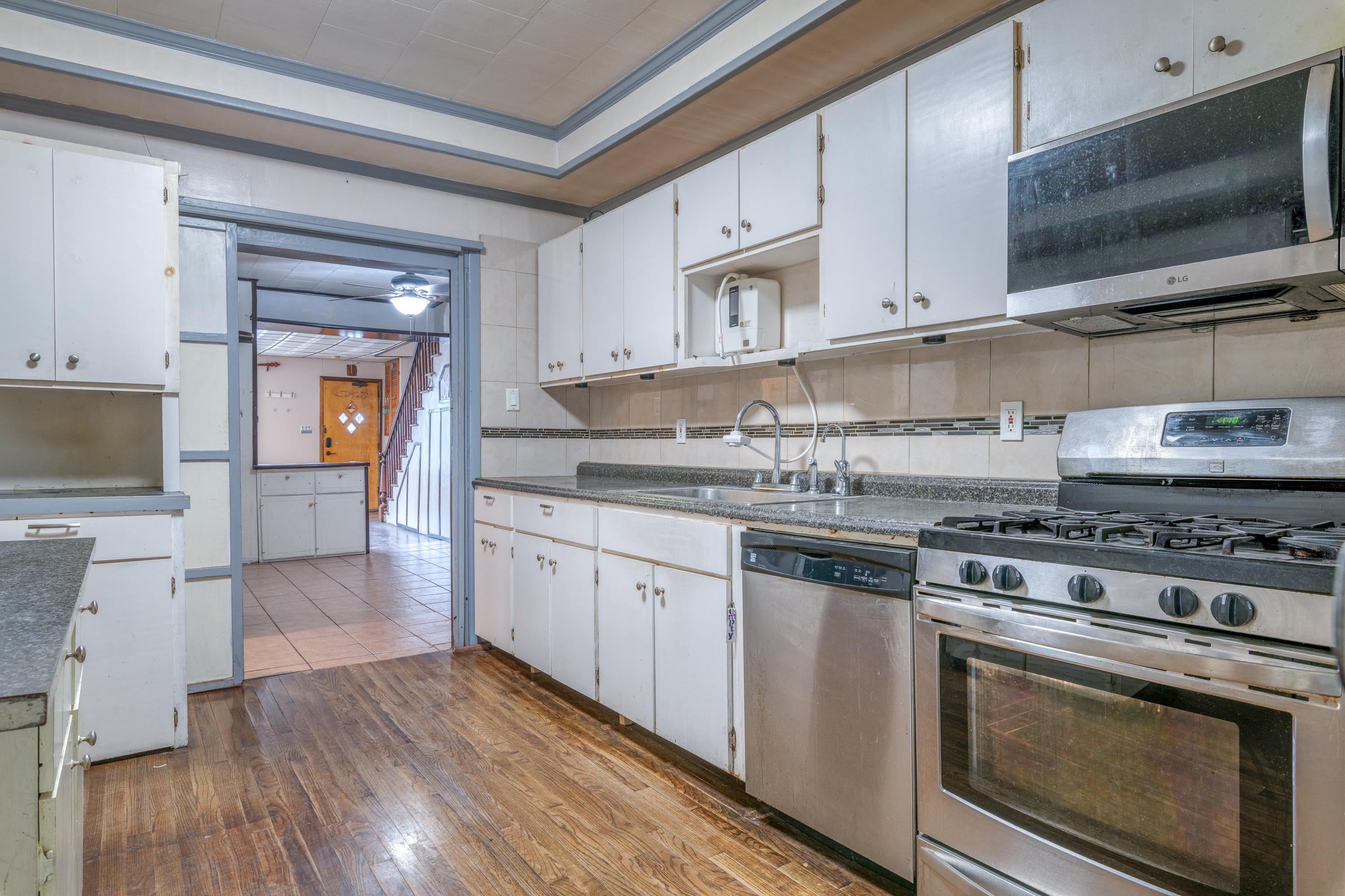 100 PROSPECT AVE
