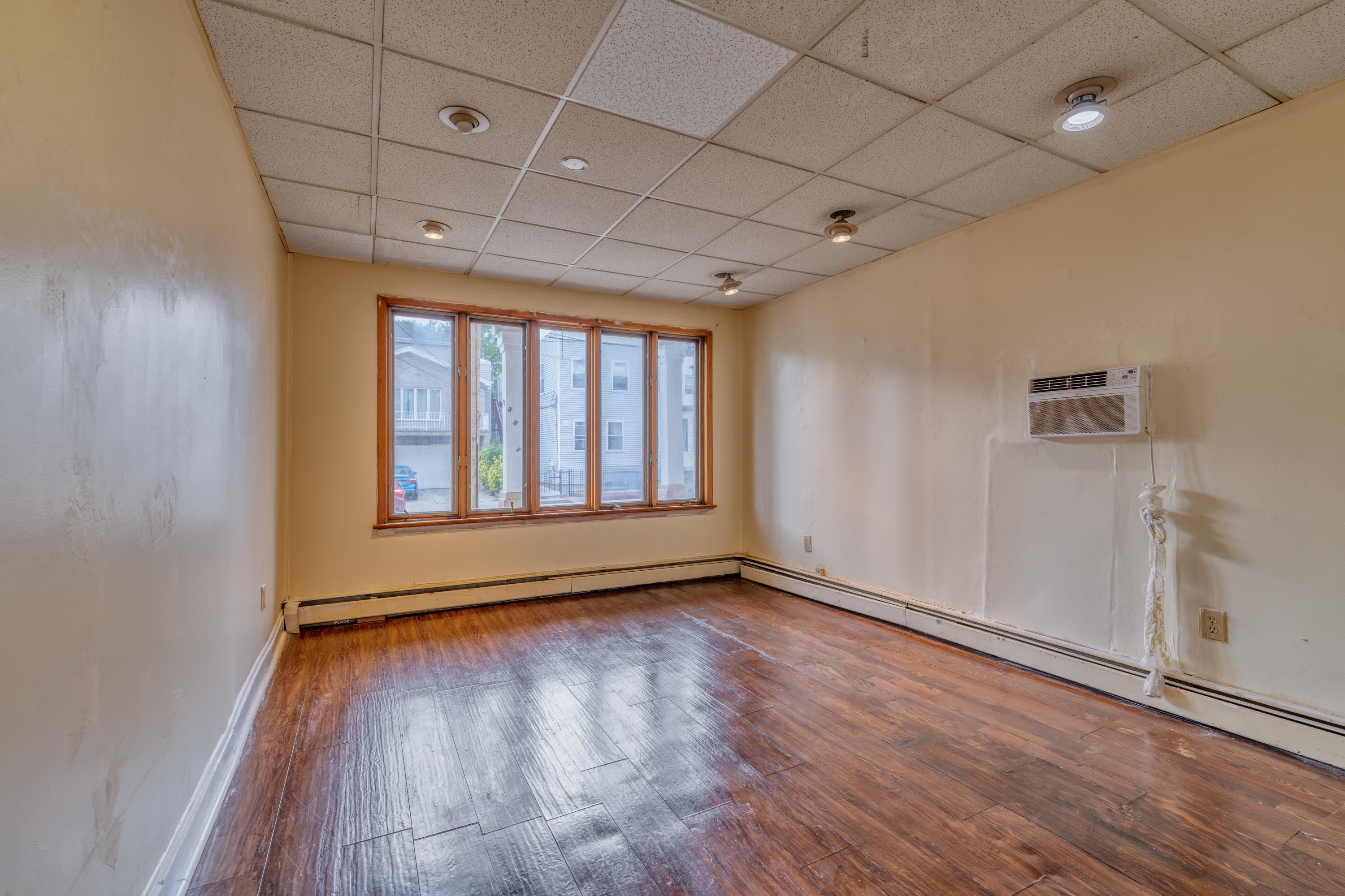 100 PROSPECT AVE