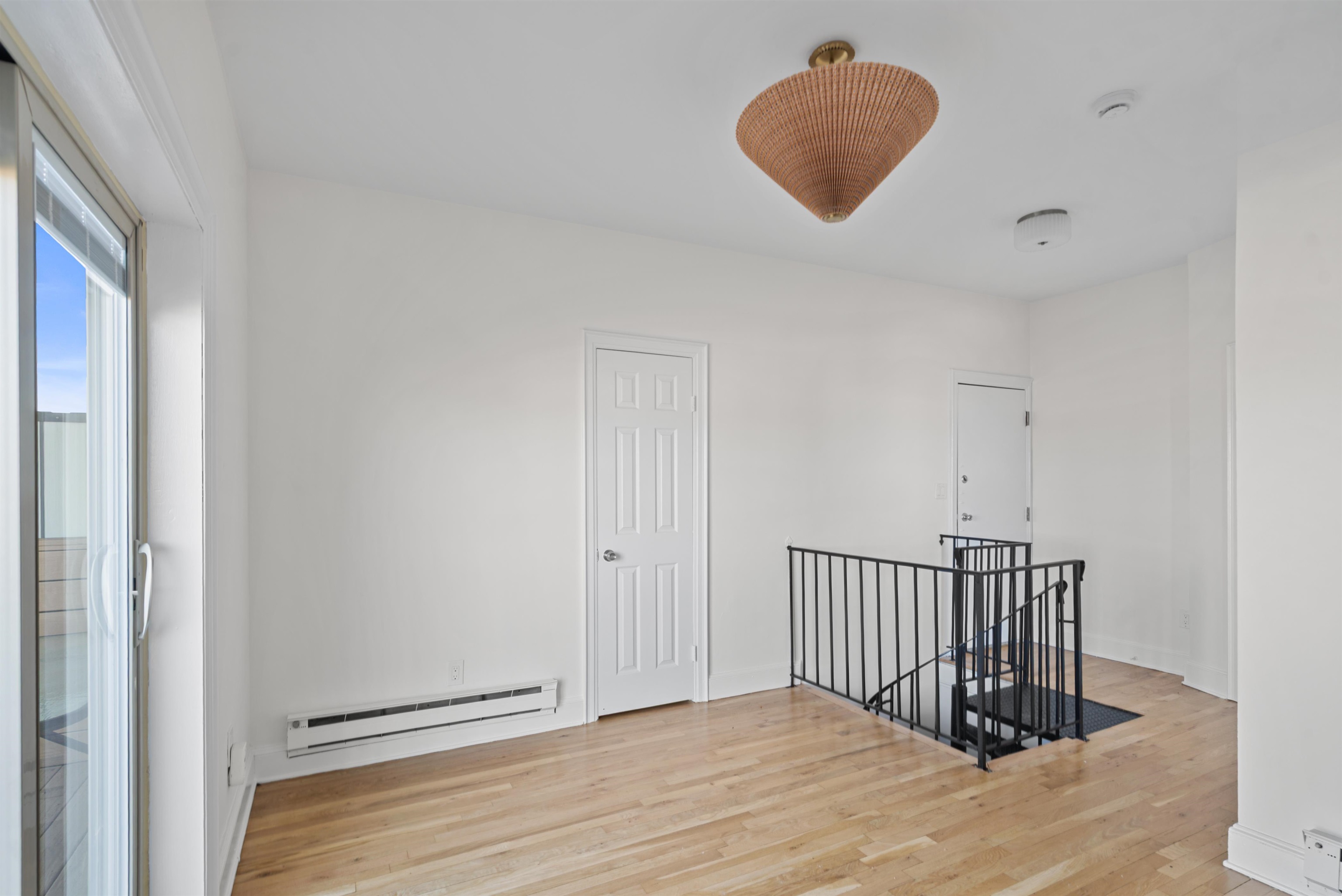 164 OGDEN AVE Unit: 405
