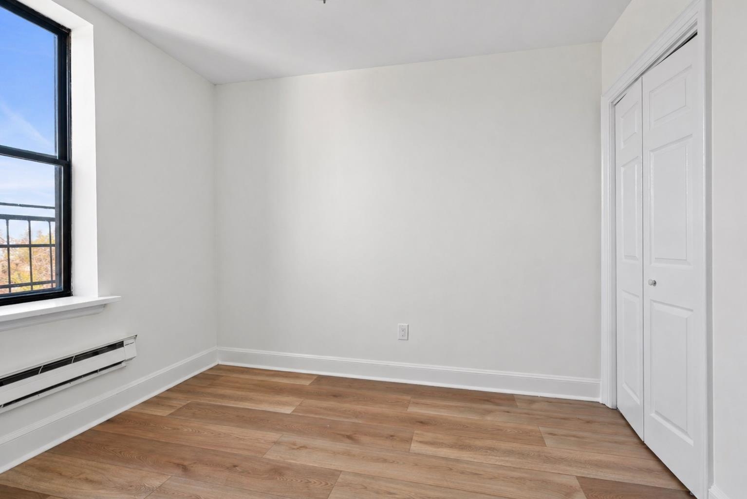 164 OGDEN AVE Unit: 405