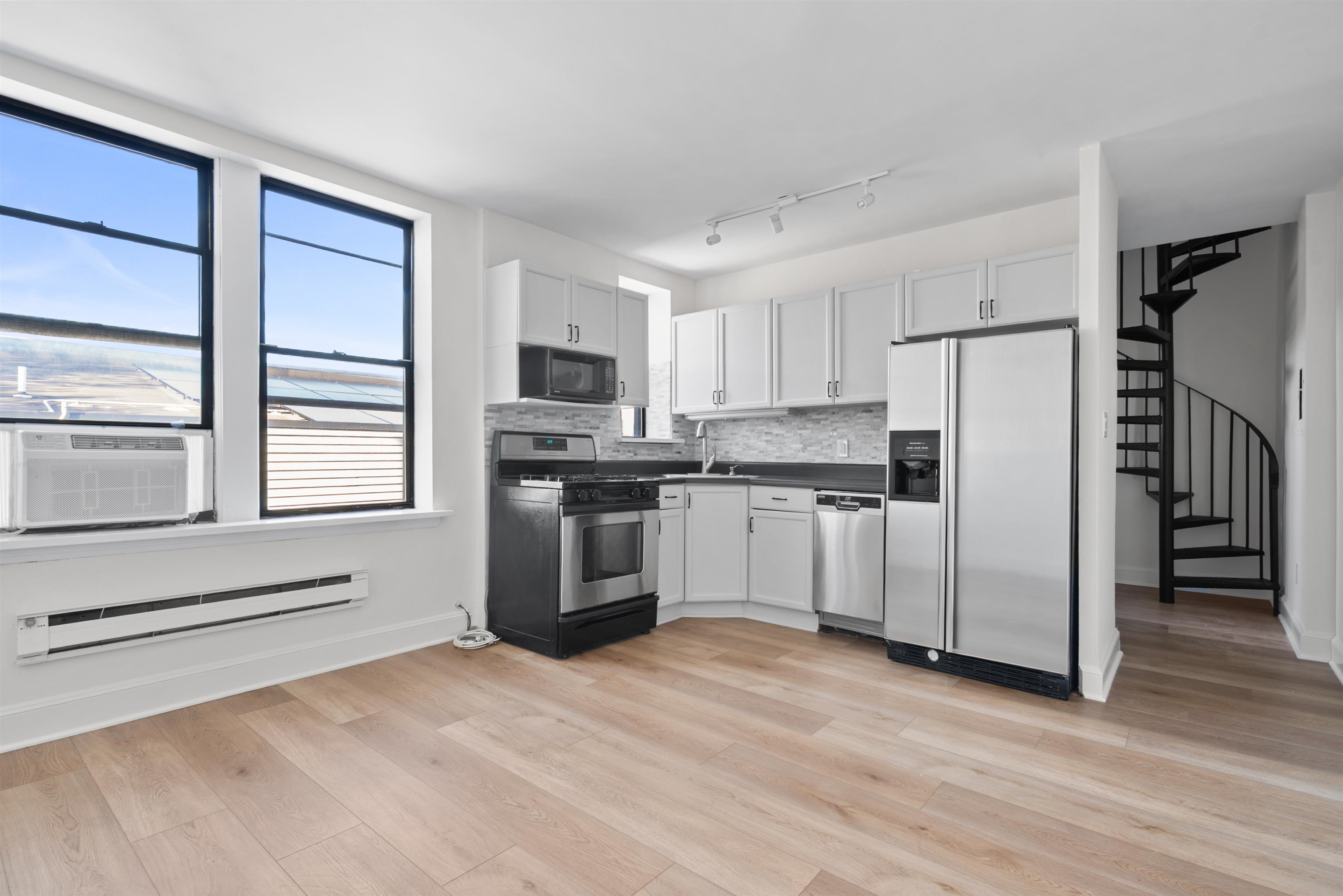 164 OGDEN AVE Unit: 405