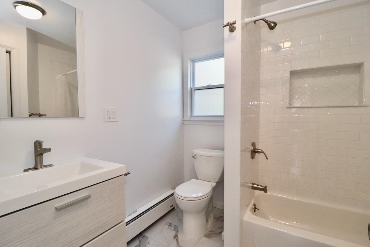 326 5TH ST Unit: 2