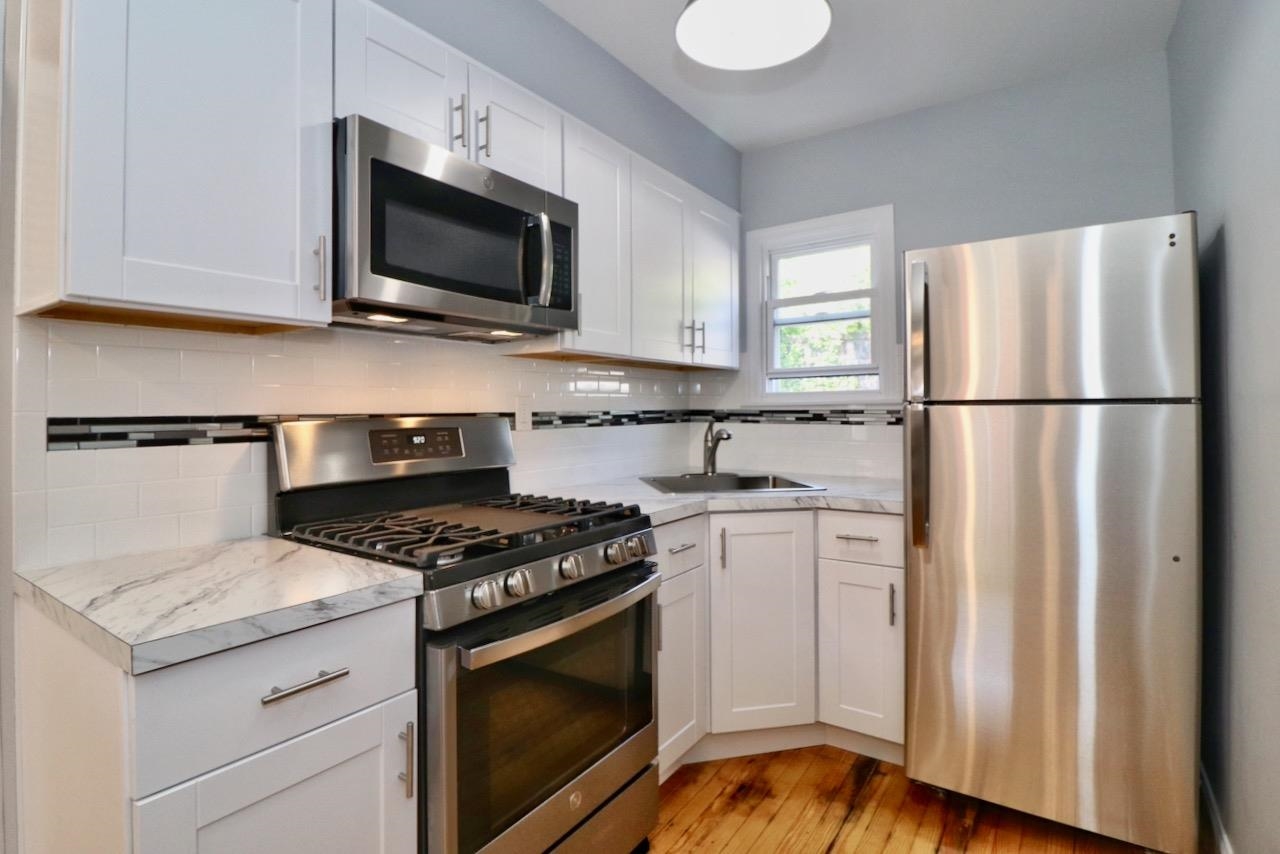 326 5TH ST Unit: 2