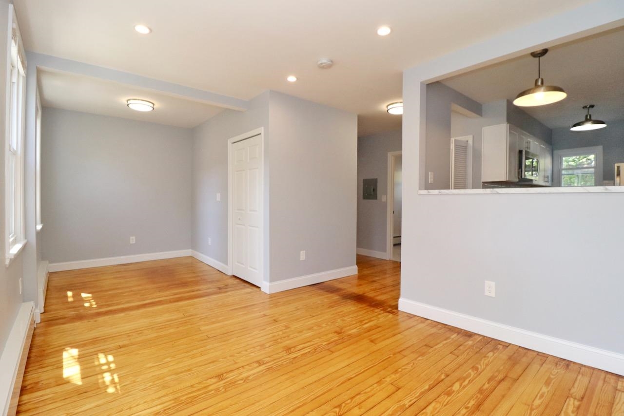 326 5TH ST Unit: 2