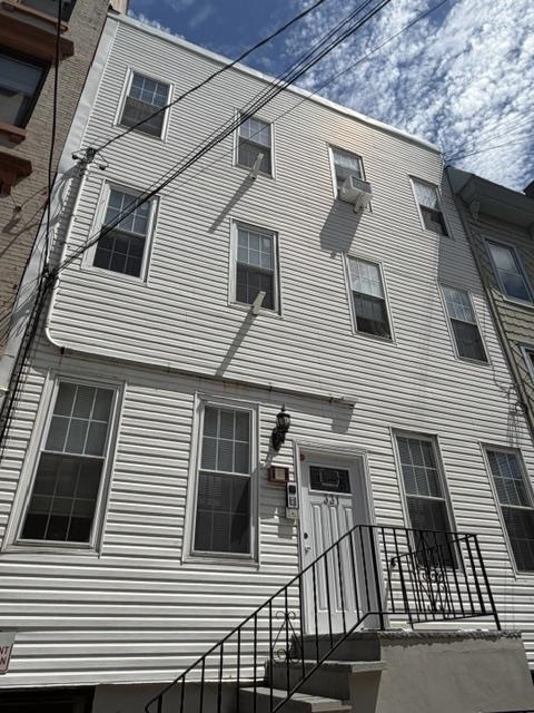 331 MONROE ST Unit: 2L