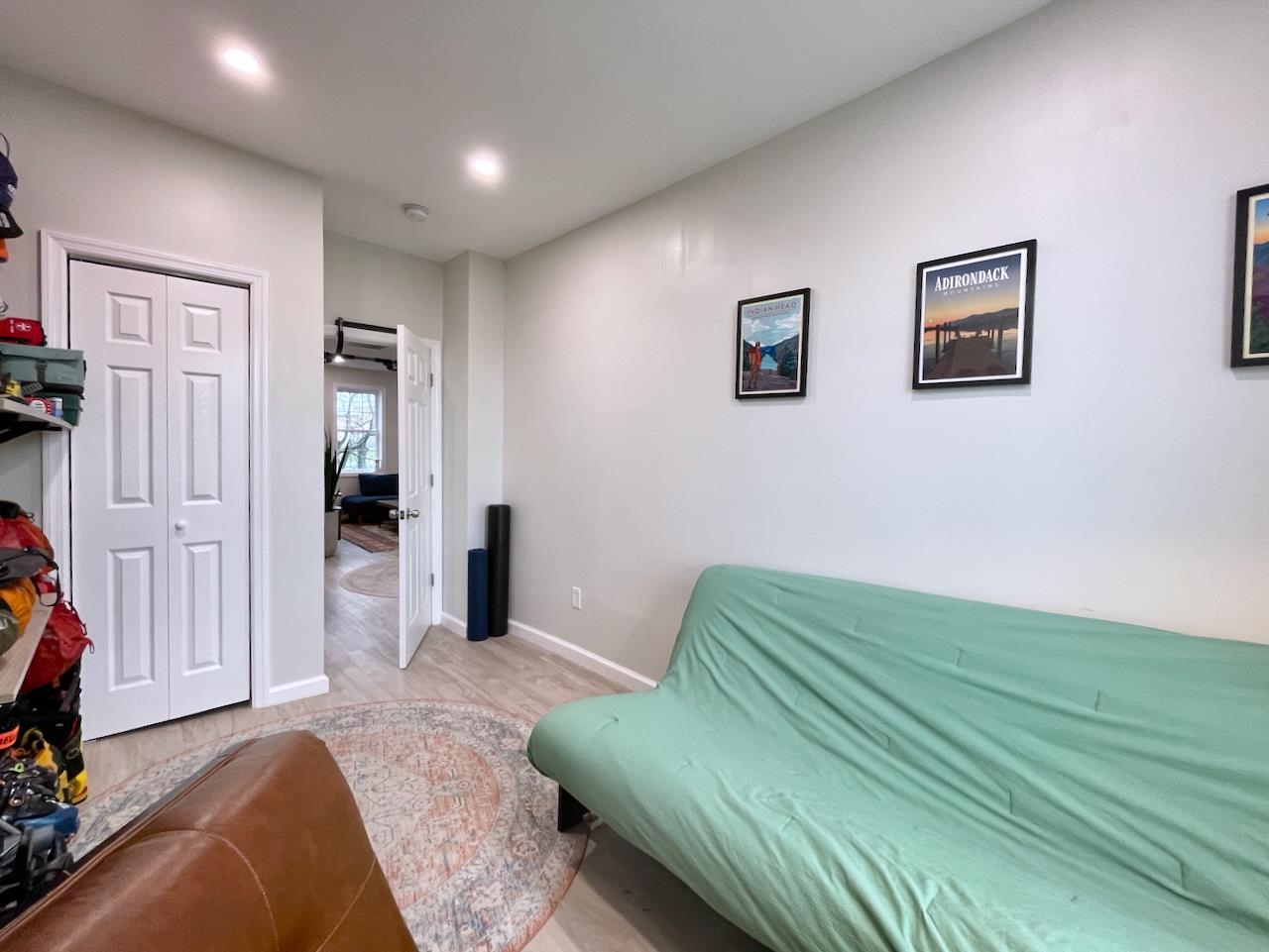 592 PALISADE AVE Unit: 3
