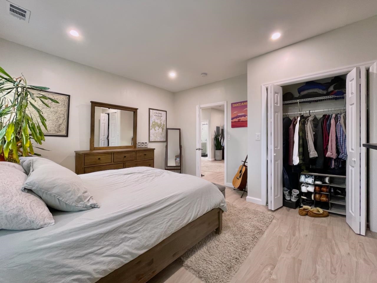 592 PALISADE AVE Unit: 3