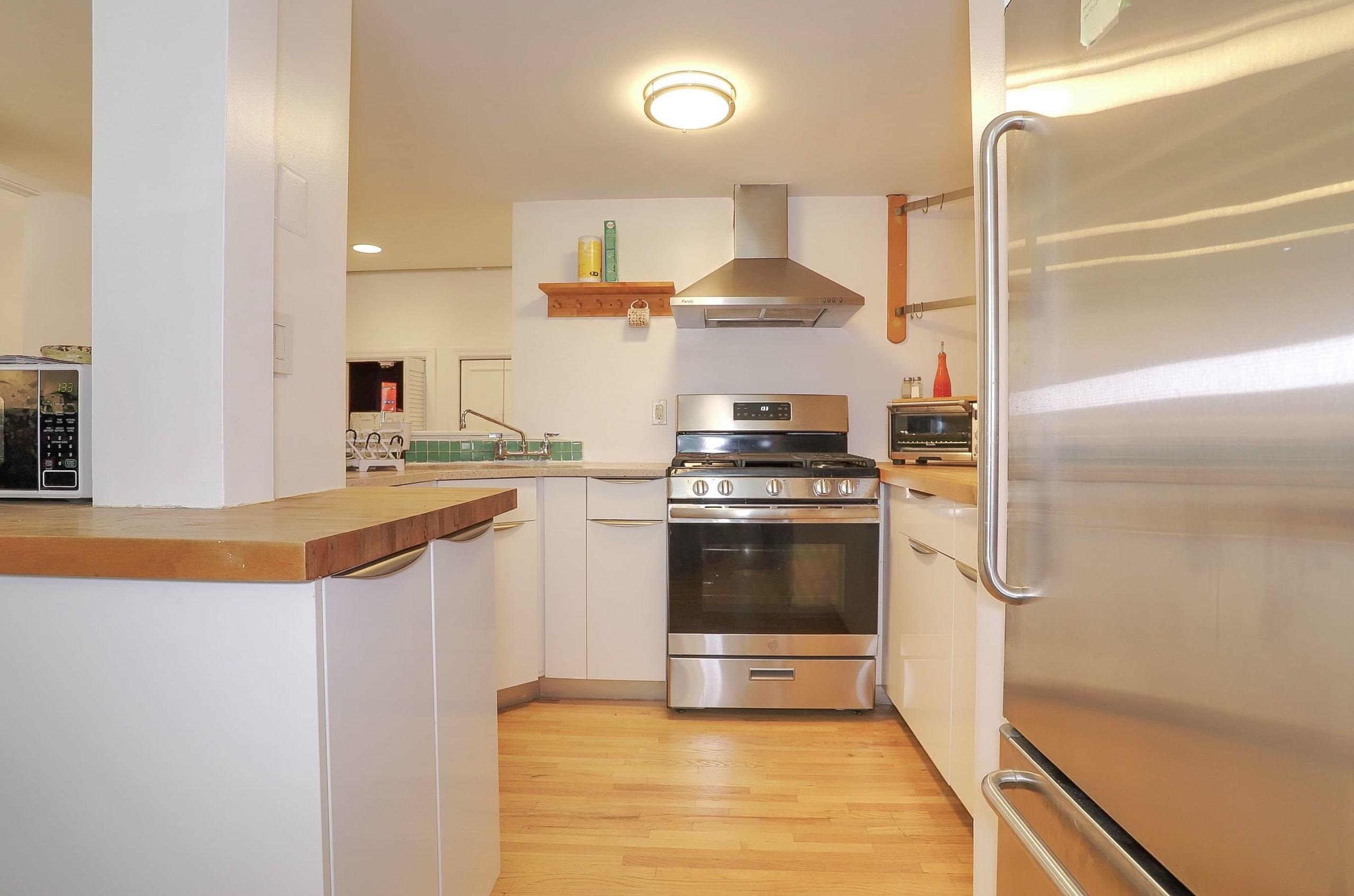 82 BLOOMFIELD ST Unit: 1B