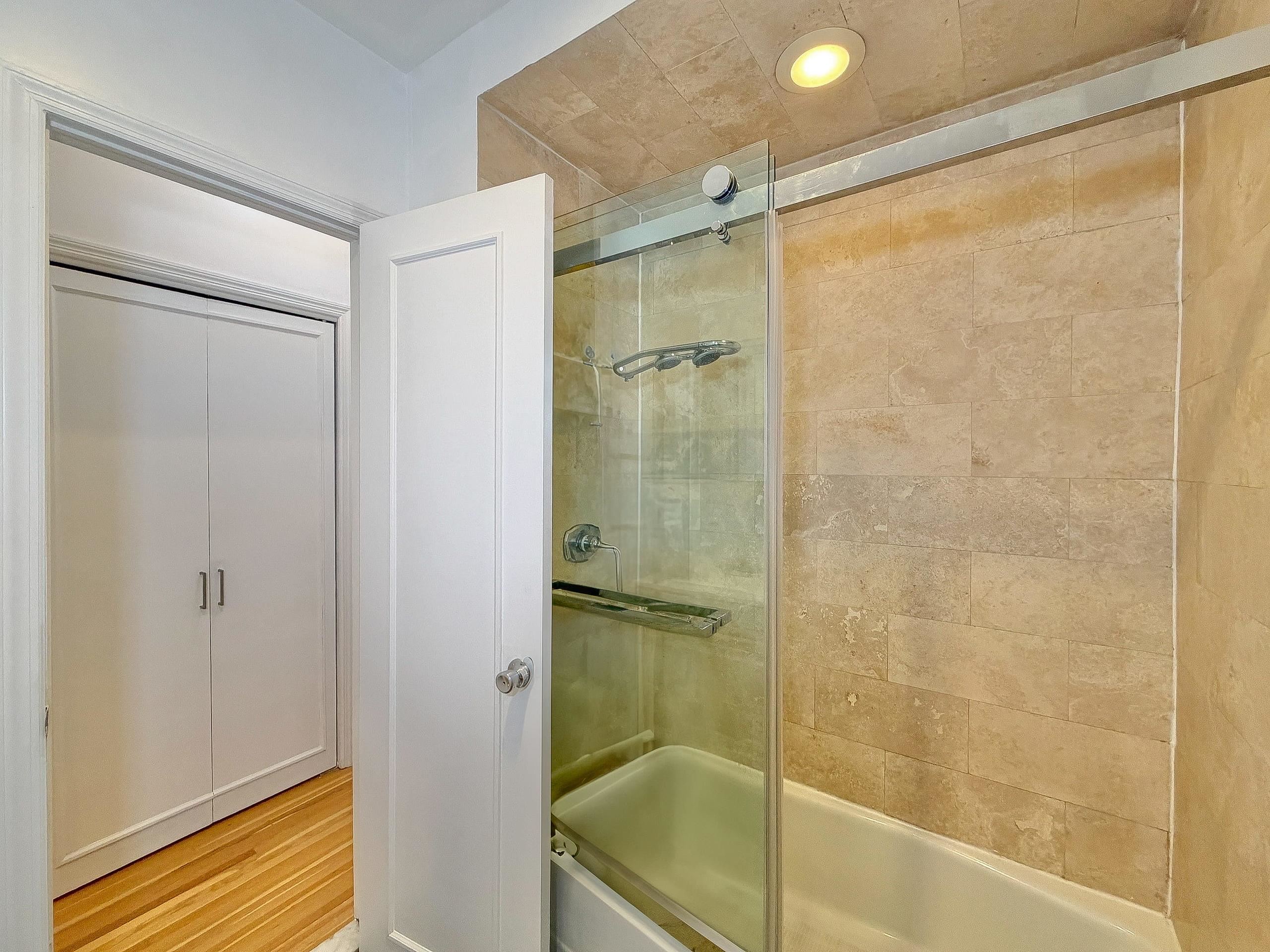 82 BLOOMFIELD ST Unit: 1B