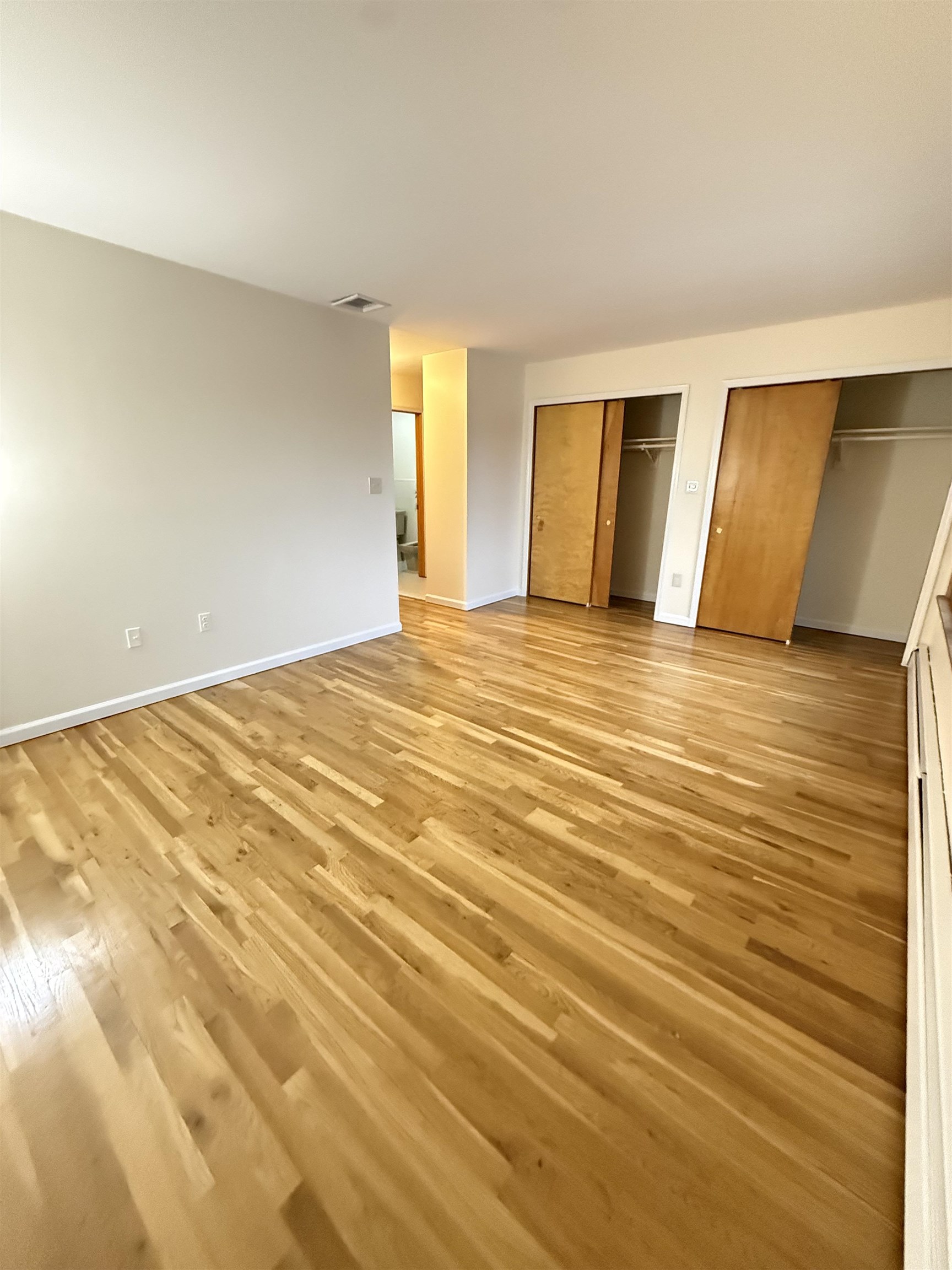 64 70TH ST Unit: 2
