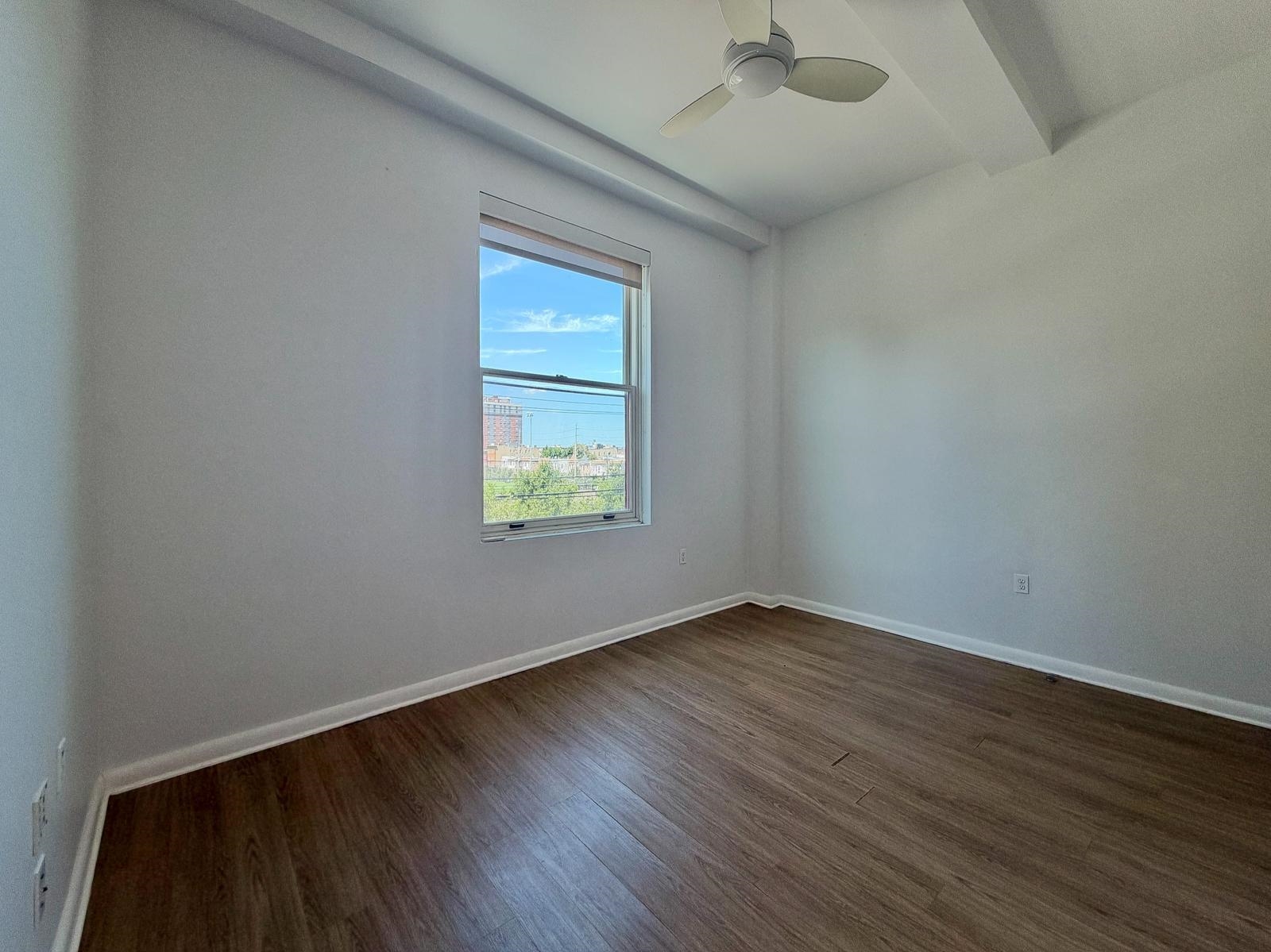 2000 WEST ST Unit: PH1