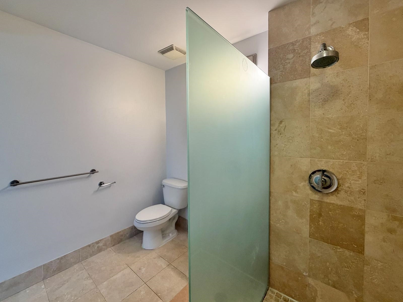 2000 WEST ST Unit: PH1