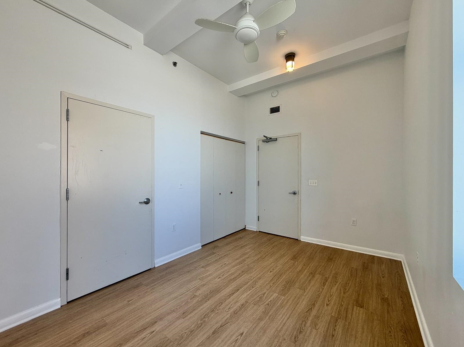 2000 WEST ST Unit: PH1