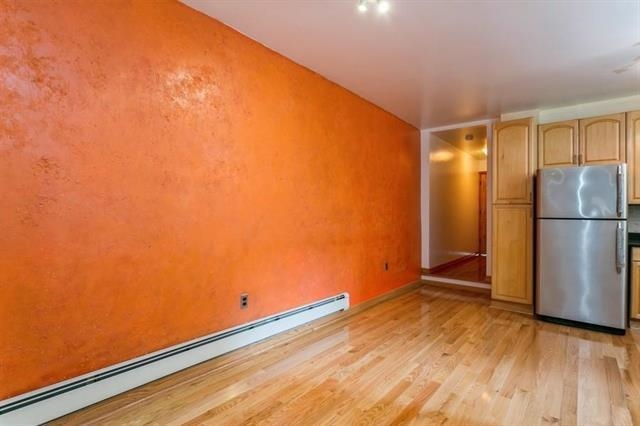 320 6TH ST Unit: 1