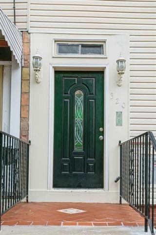 320 6TH ST Unit: 1