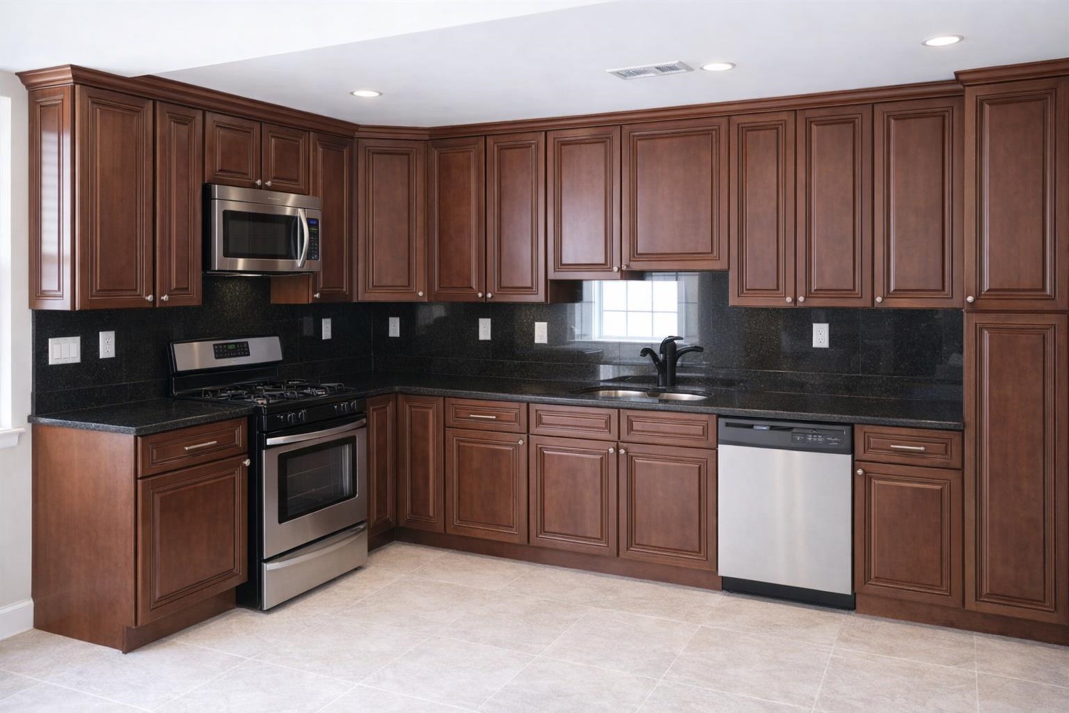 302 TERRACE AVE Unit: 1ST FLOOR