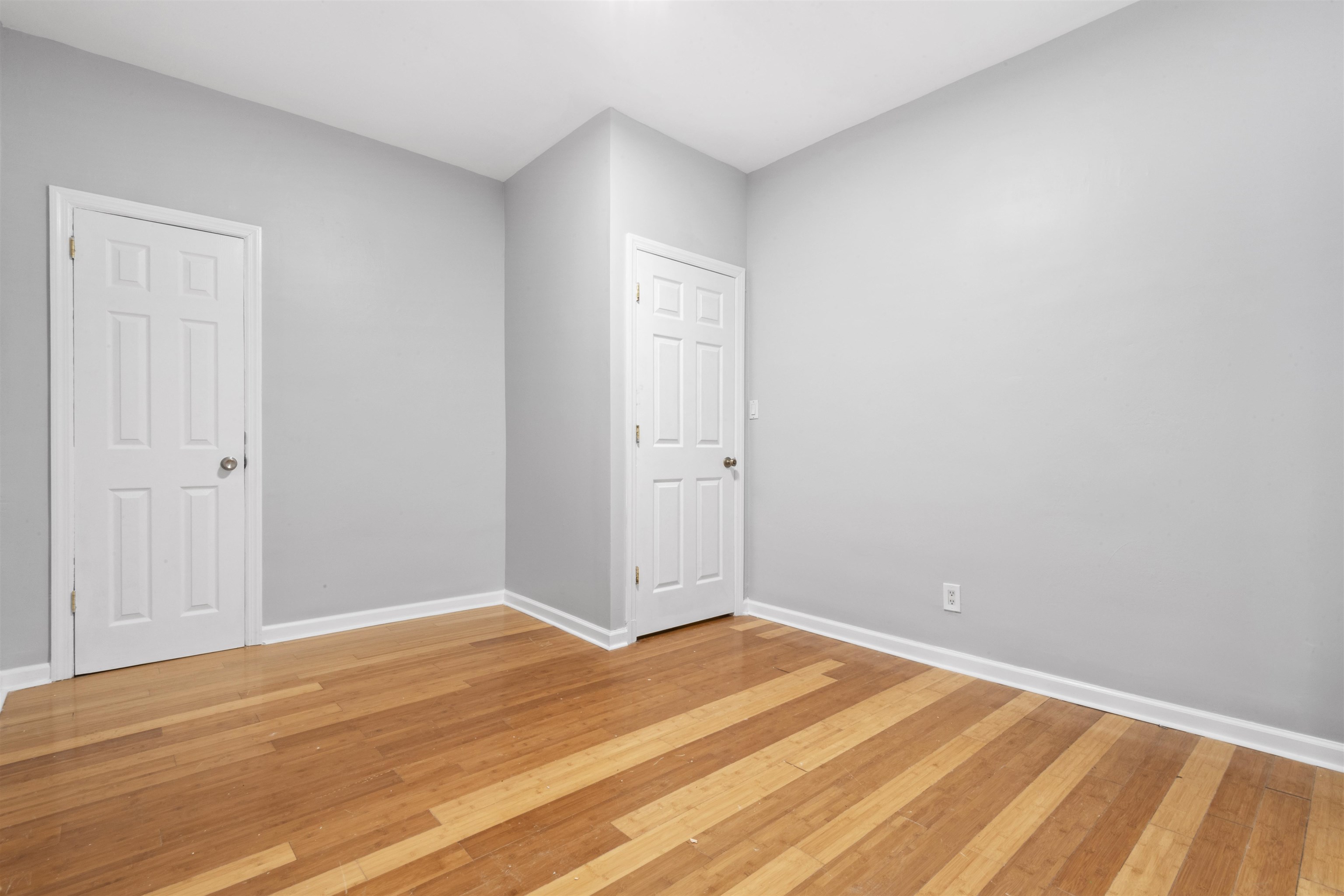 118 CORBIN AVE Unit: 303