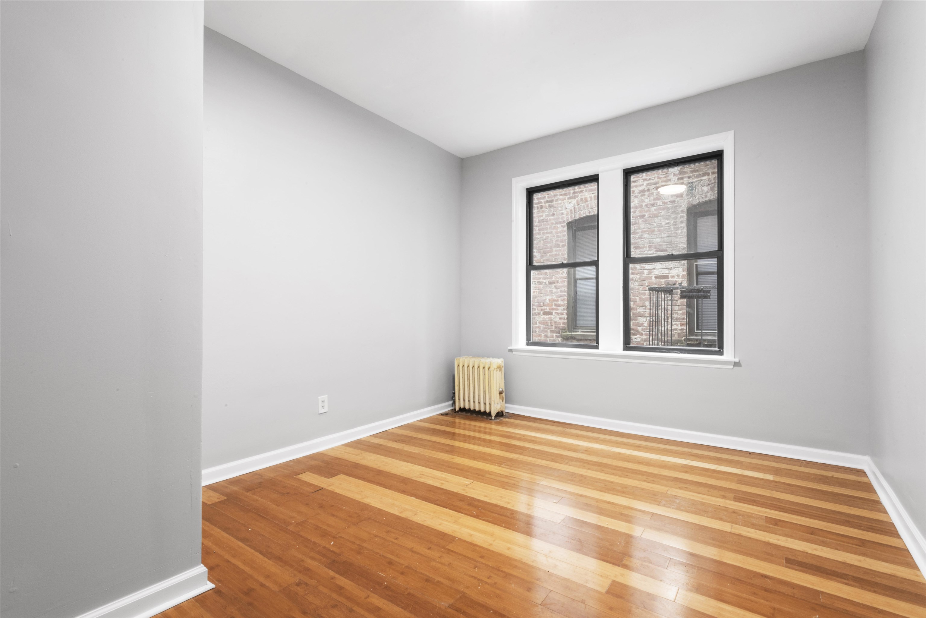 118 CORBIN AVE Unit: 303