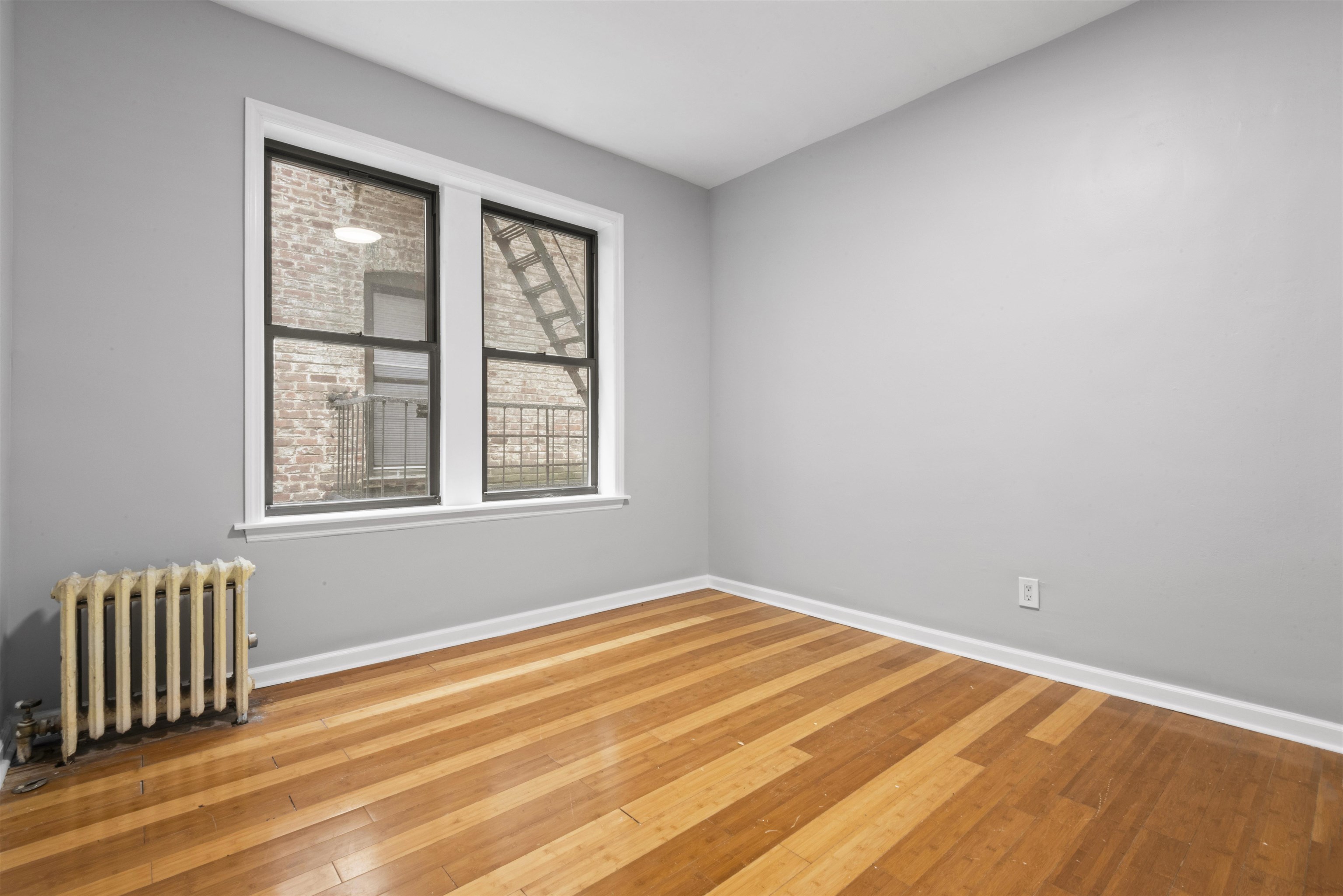 118 CORBIN AVE Unit: 303