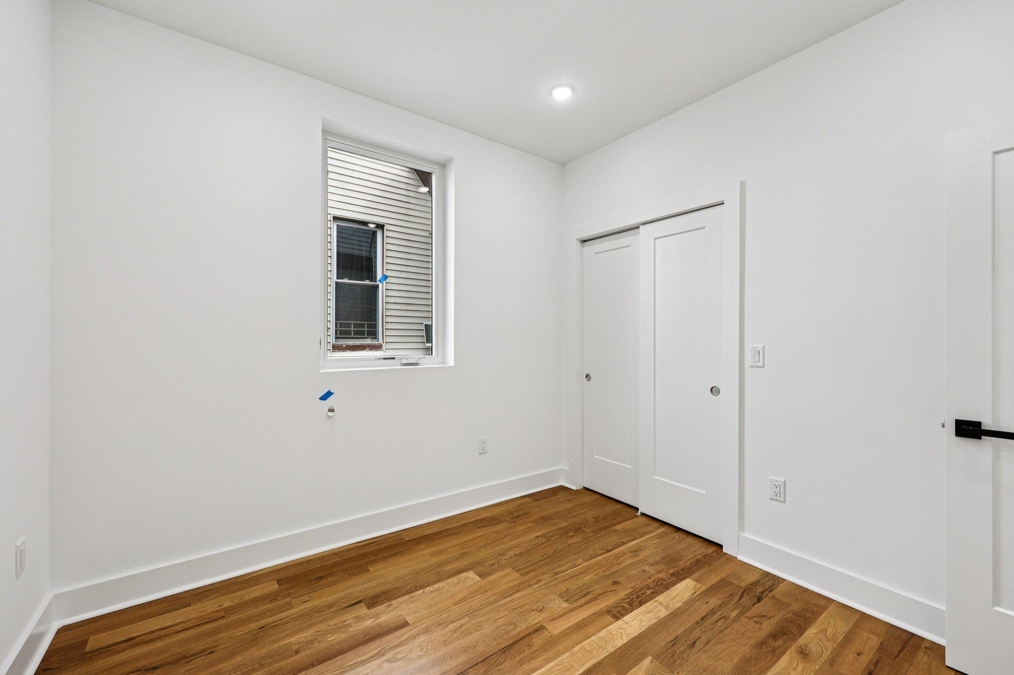 1003 SUMMIT AVE Unit: 3