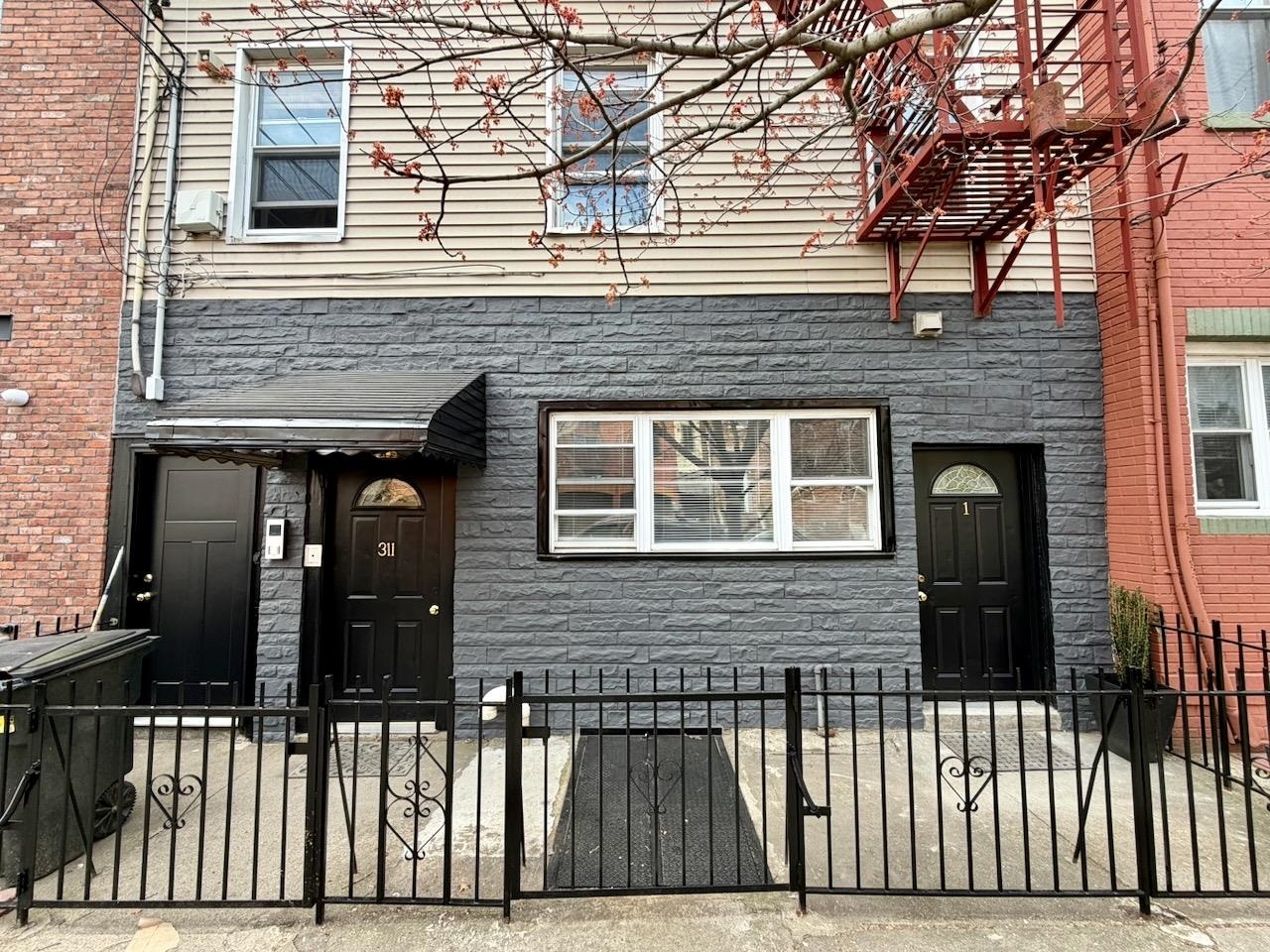 311 5TH ST Unit: A
