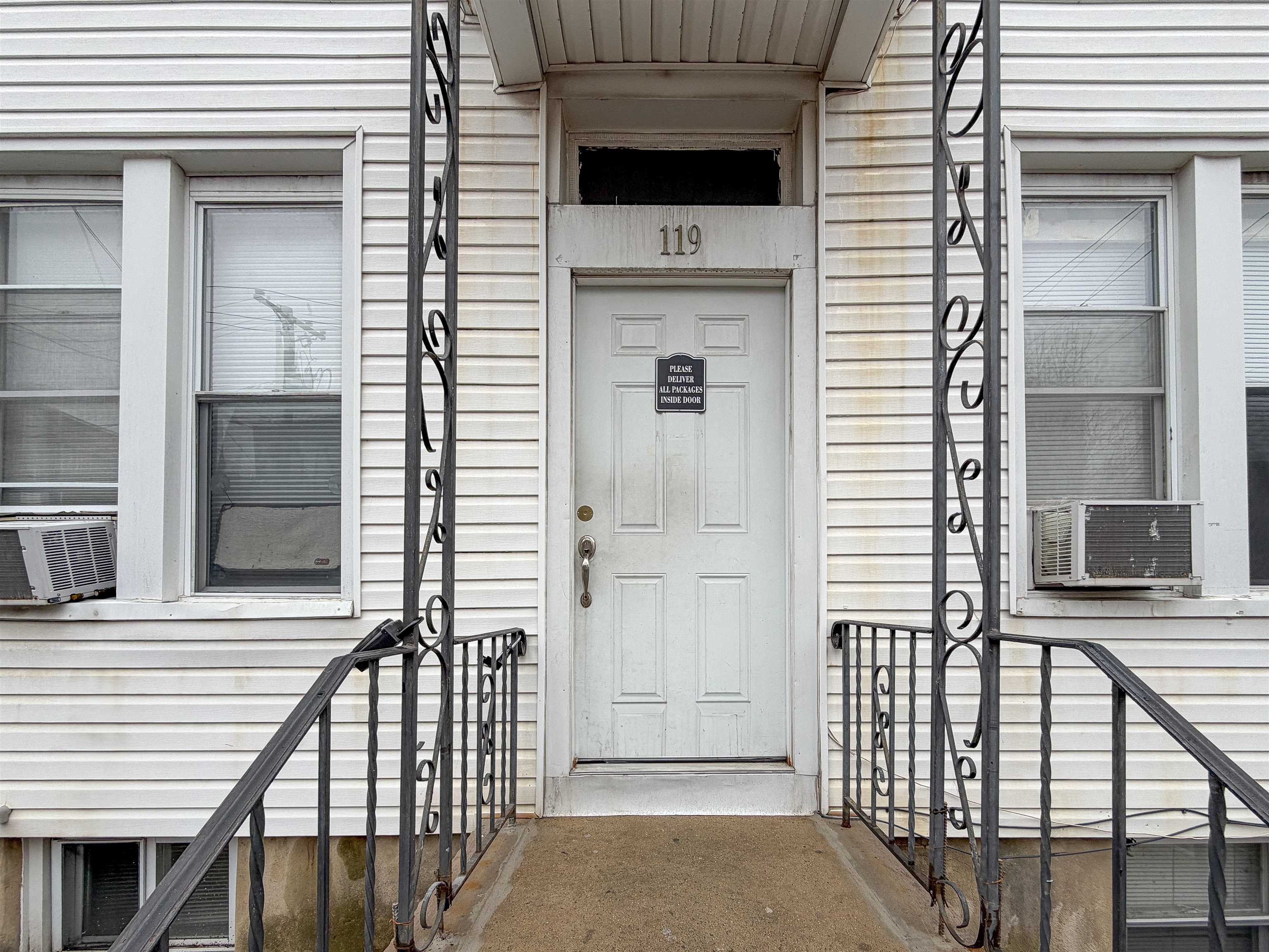 119 ZABRISKIE ST Unit: 3