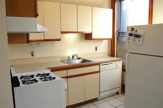 504 WASHINGTON ST Unit: 2