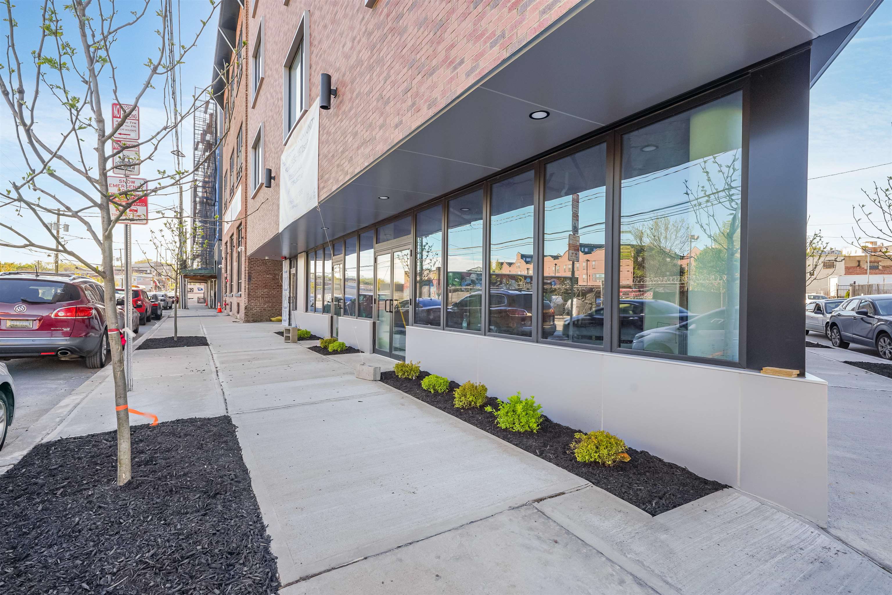 658 GRAND ST Unit: 504