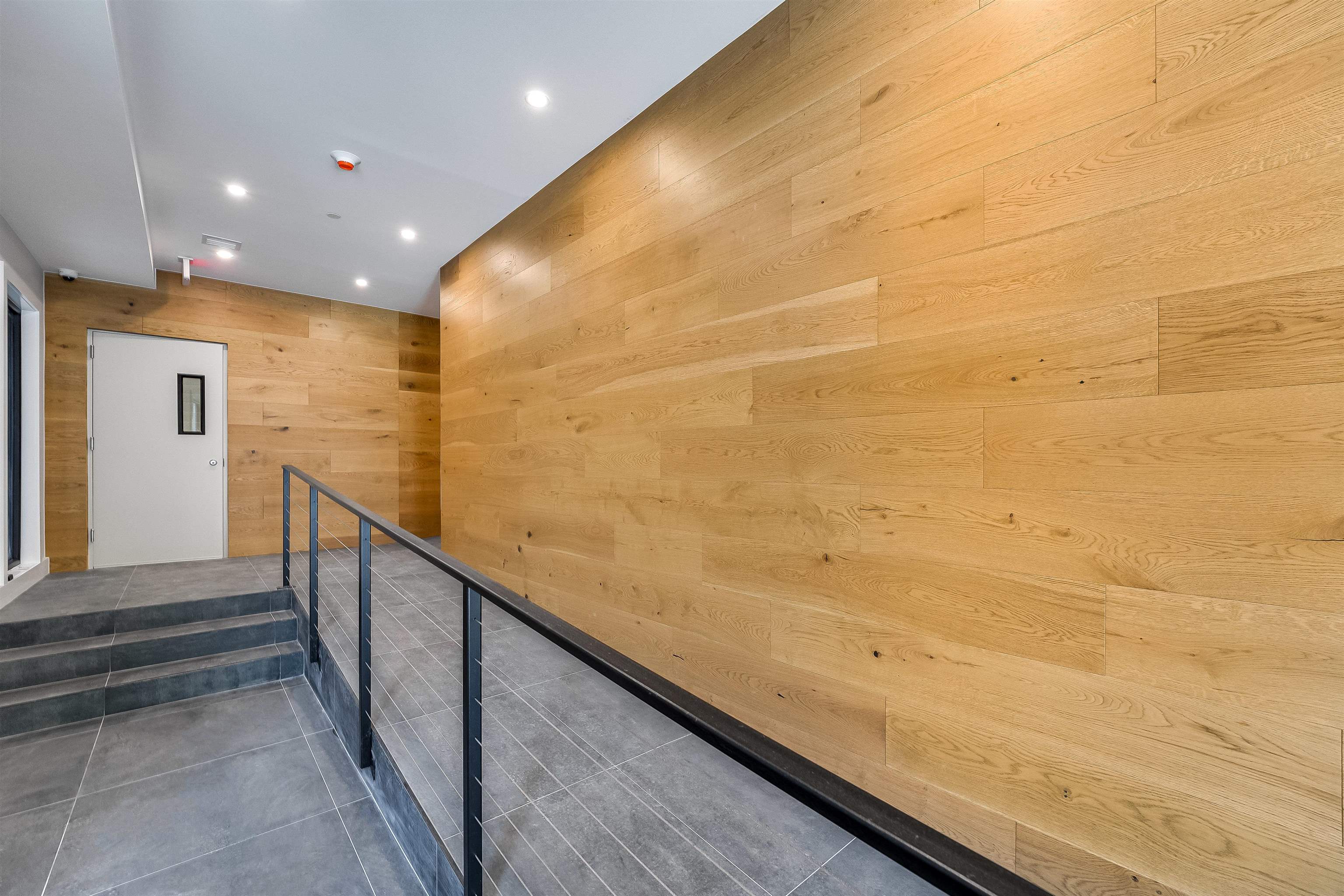 658 GRAND ST Unit: 504