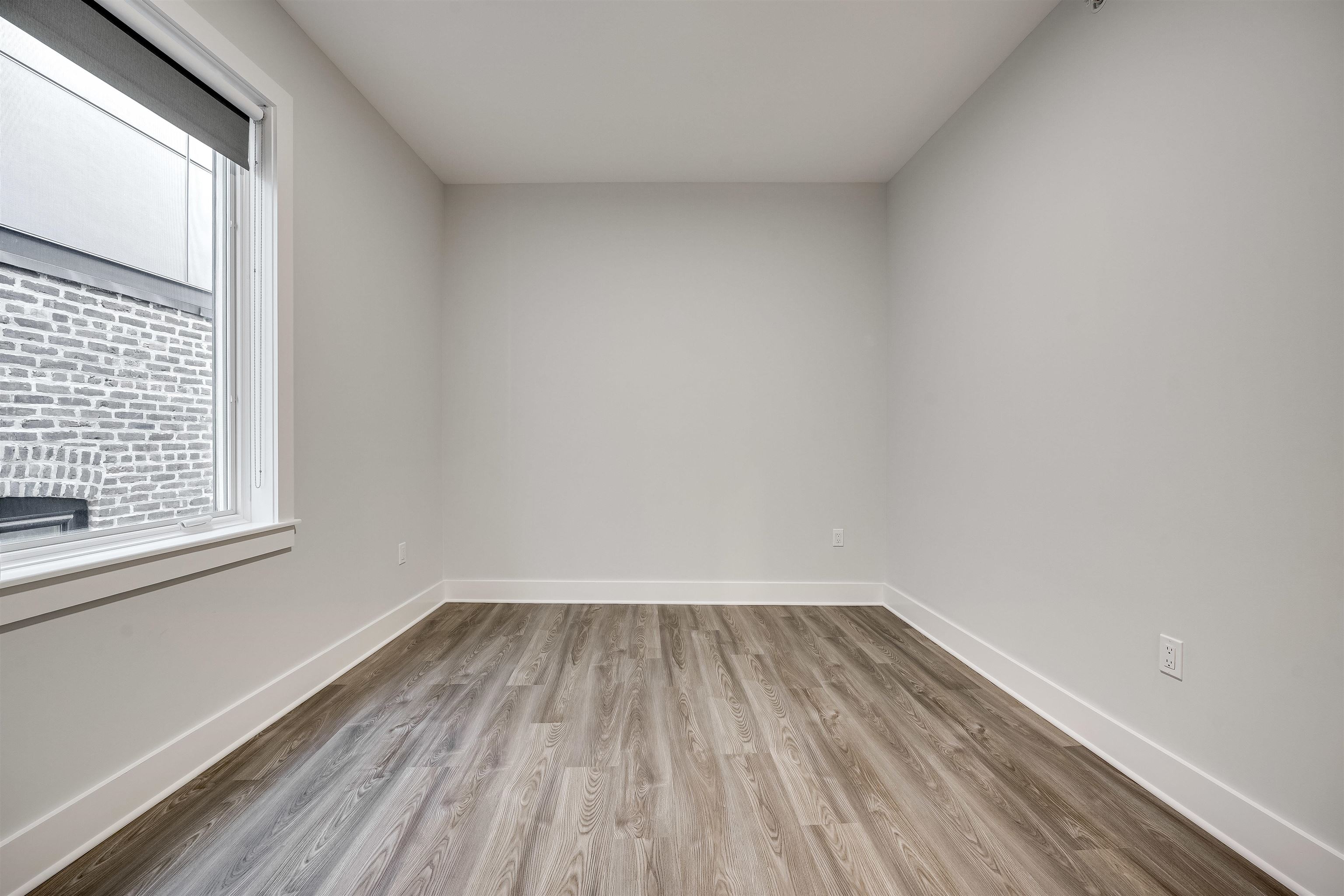 658 GRAND ST Unit: 504