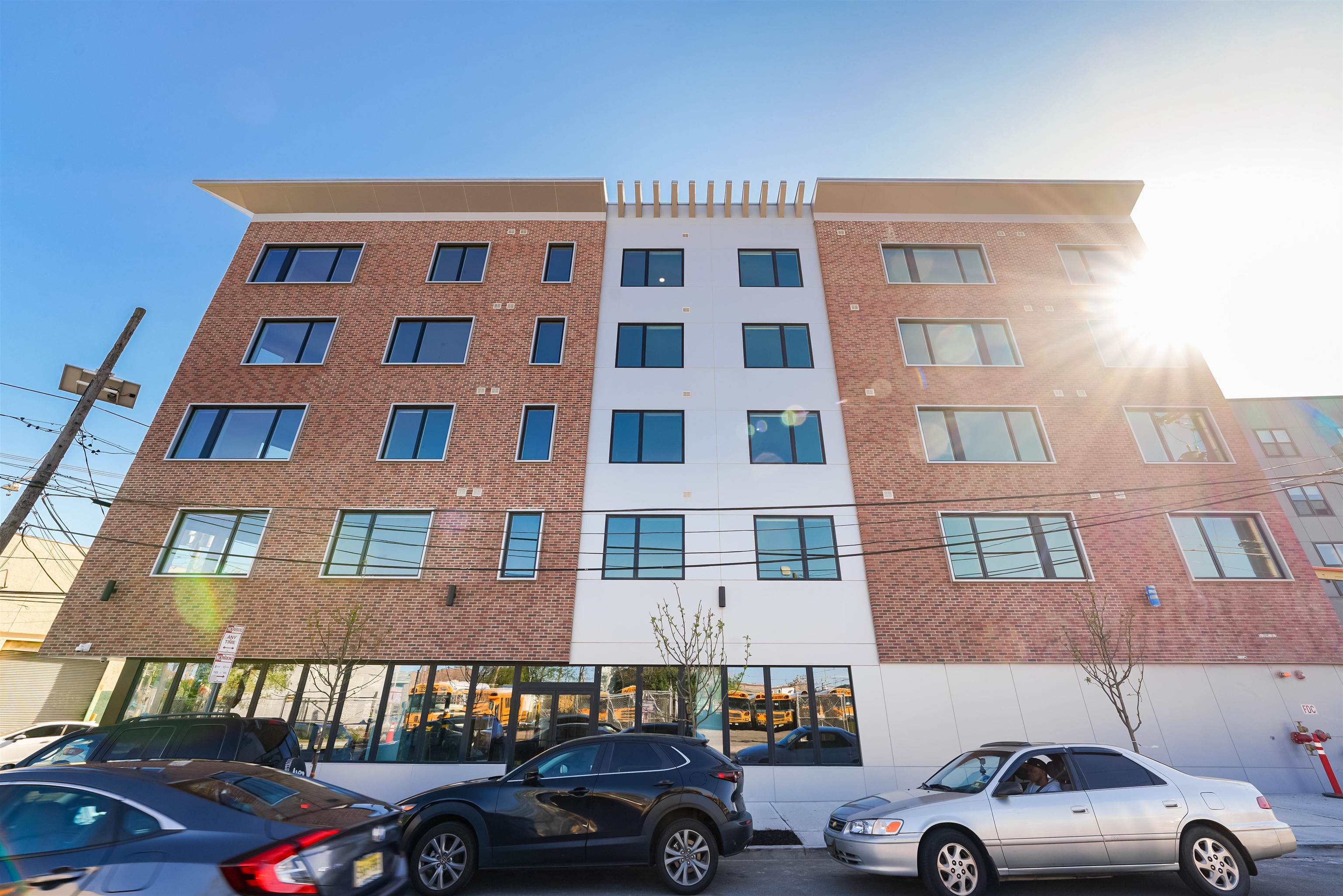 658 GRAND ST Unit: 504