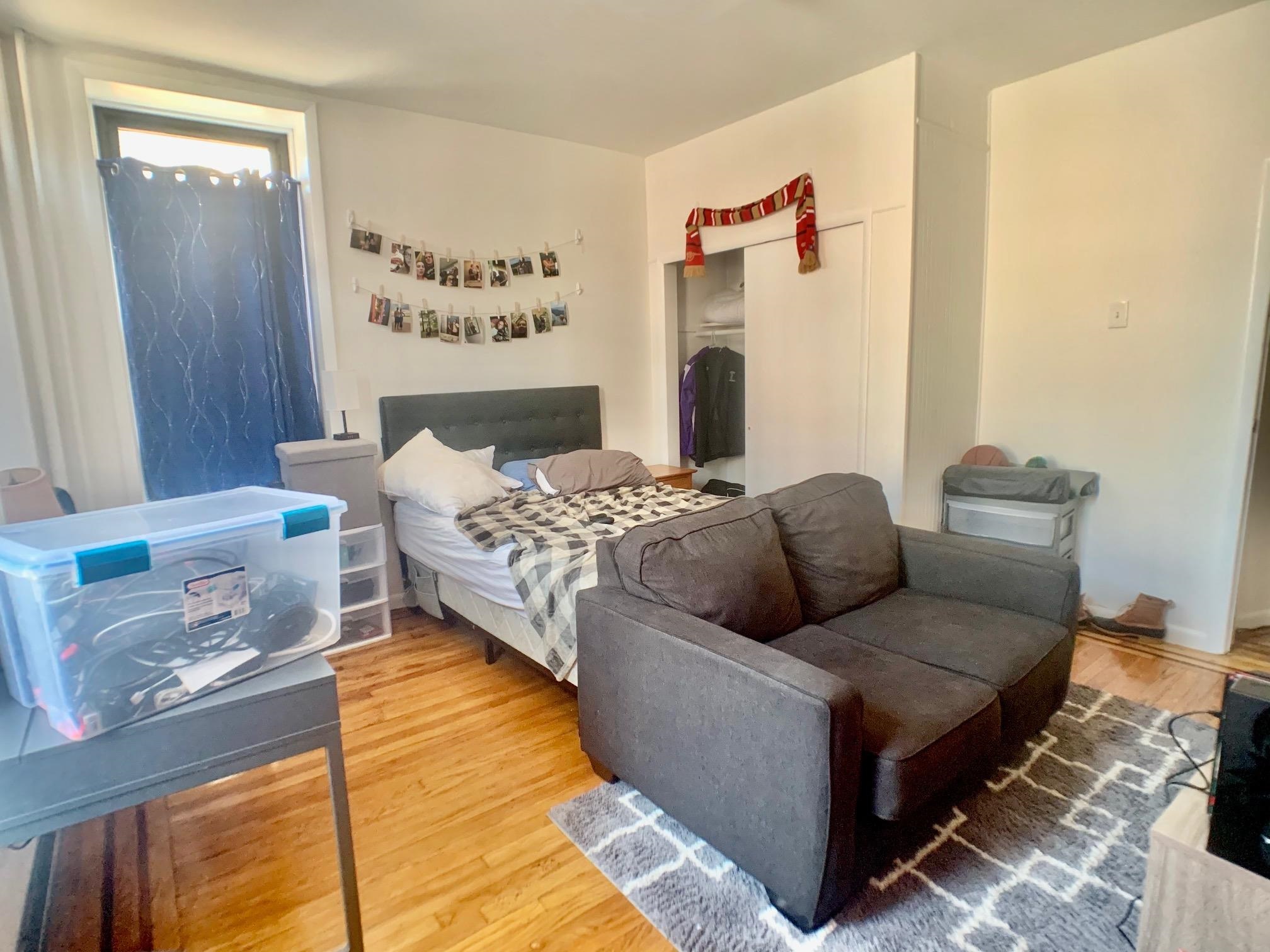 1131 WASHINGTON ST Unit: 1