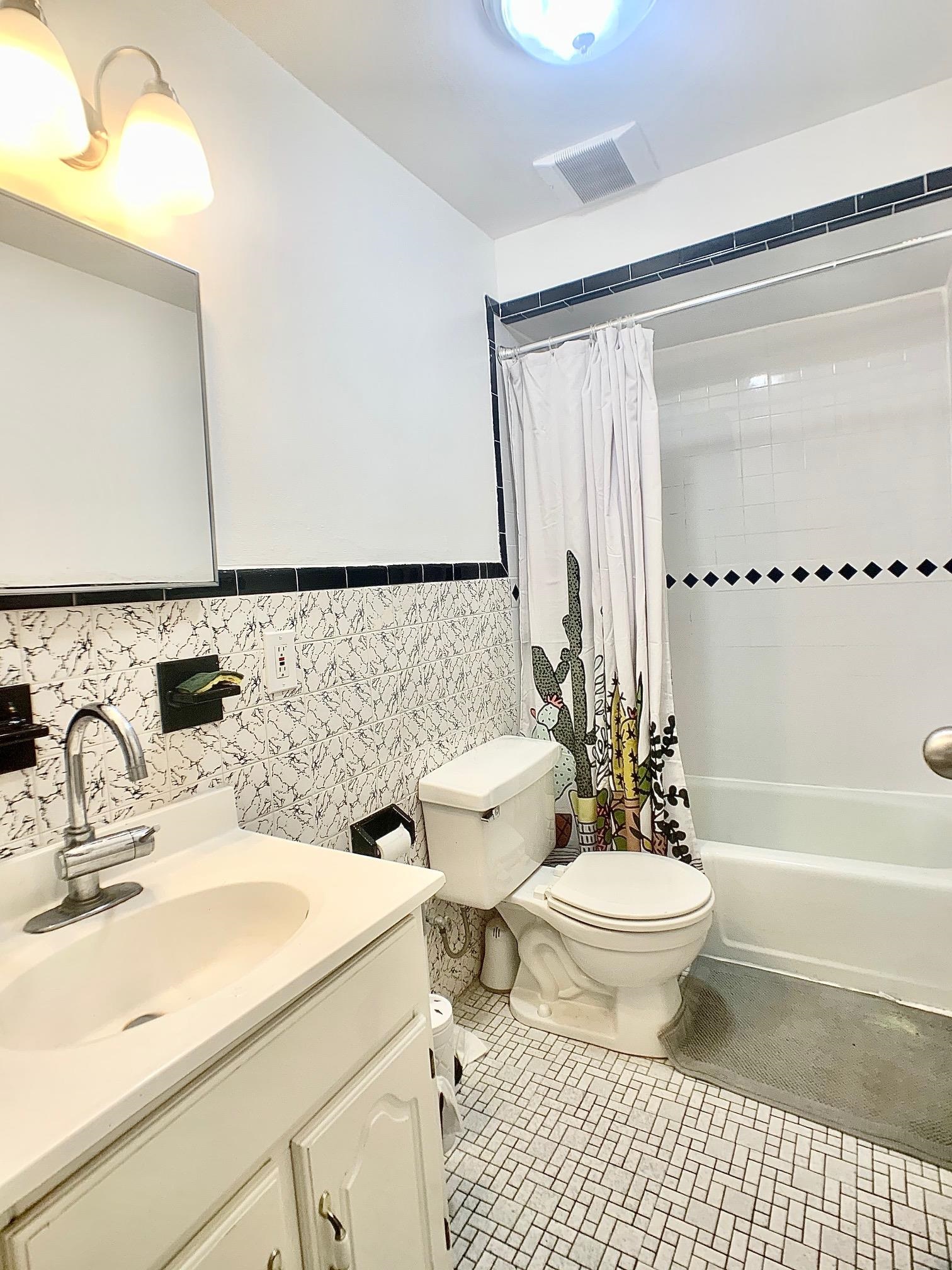 1131 WASHINGTON ST Unit: 1