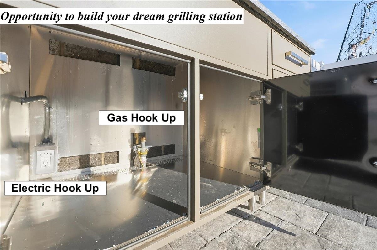 134 HANCOCK AVE Unit: 1