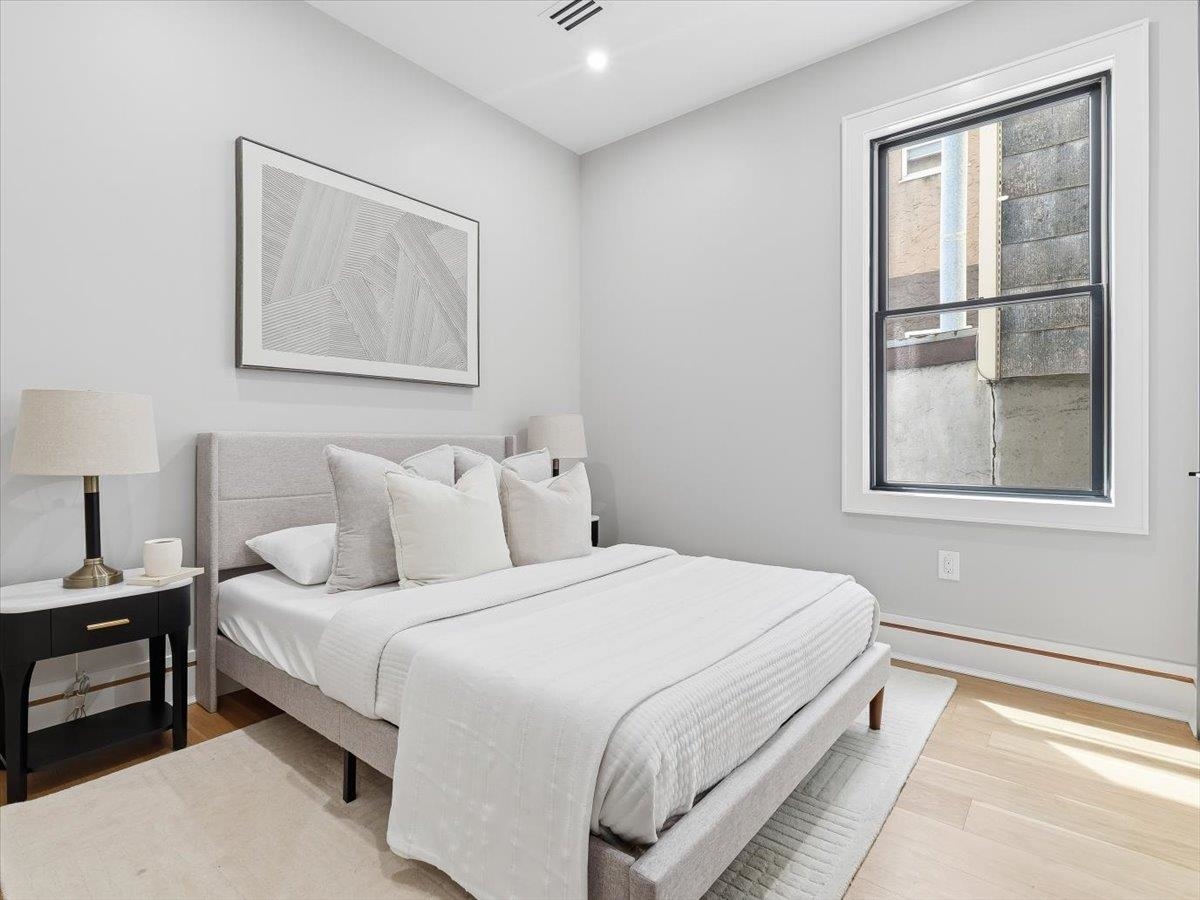 134 HANCOCK AVE Unit: 1