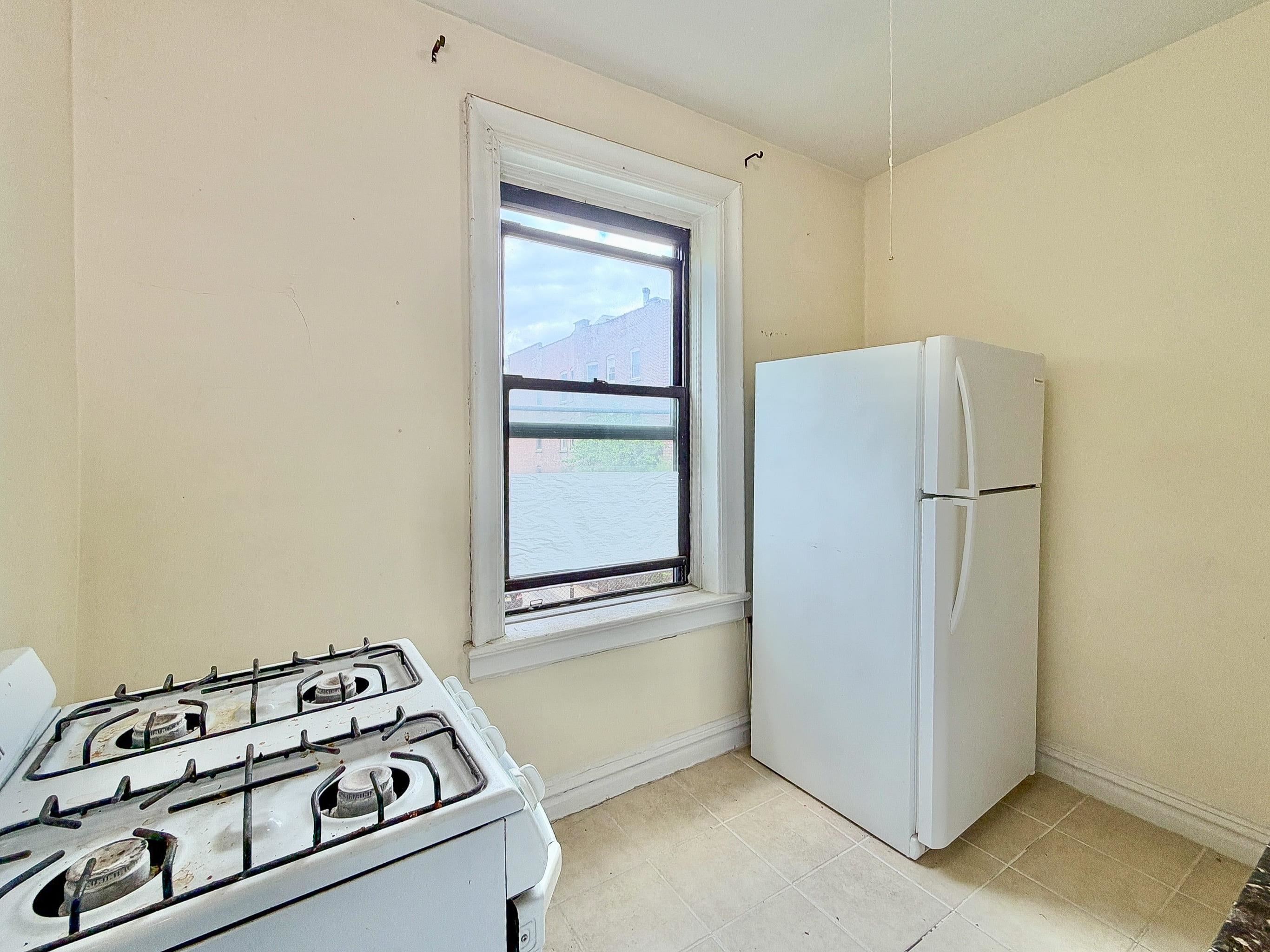 429 FAIRMOUNT AVE Unit: 305