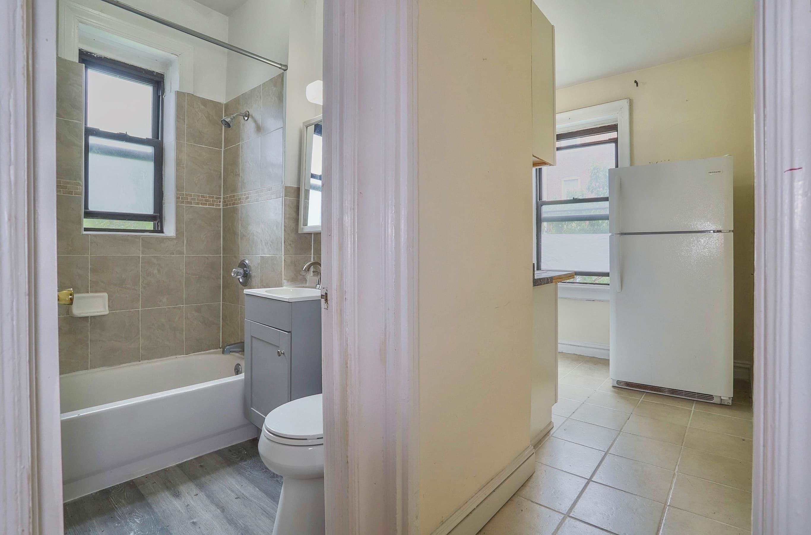 429 FAIRMOUNT AVE Unit: 305