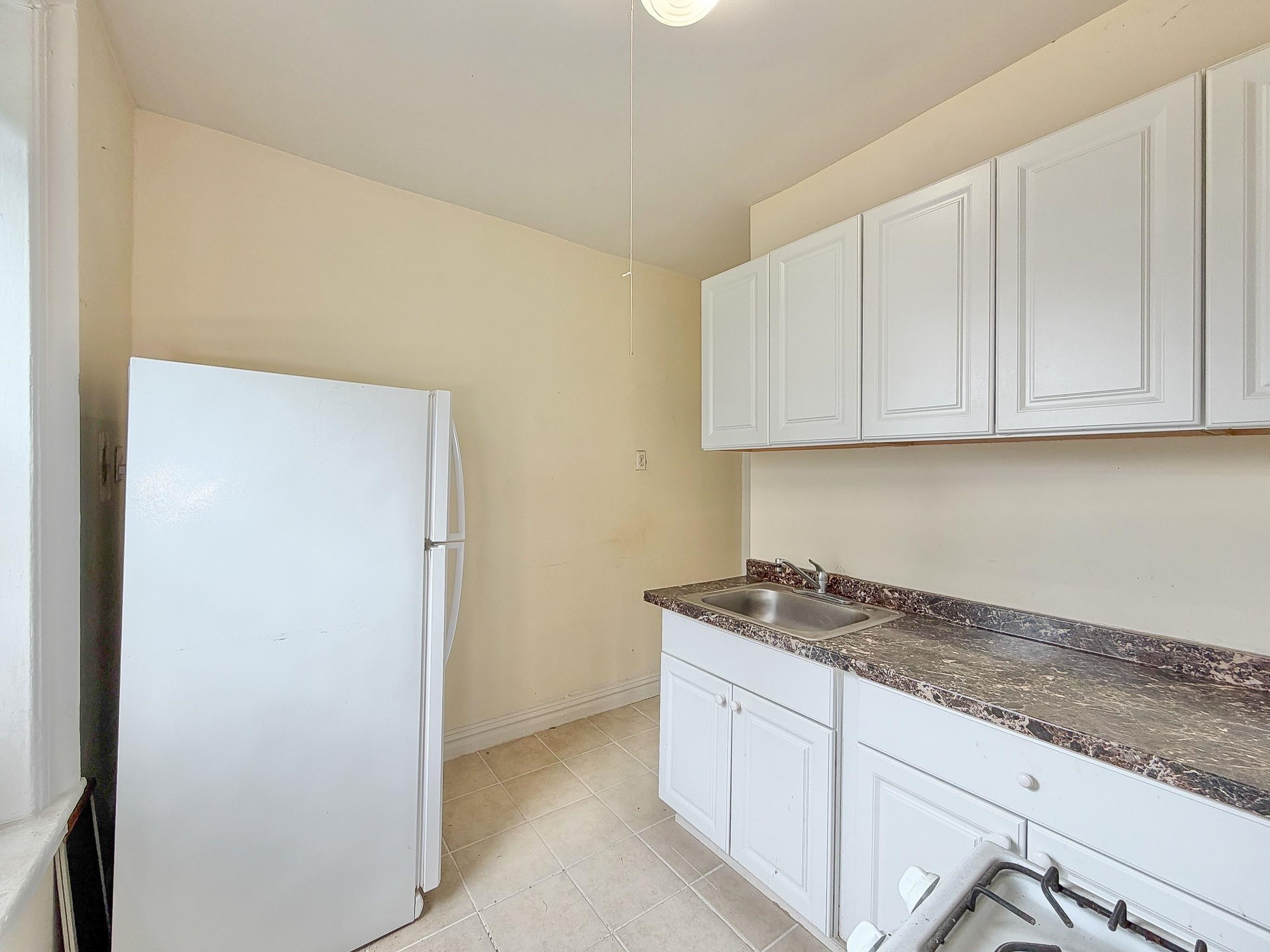 429 FAIRMOUNT AVE Unit: 305