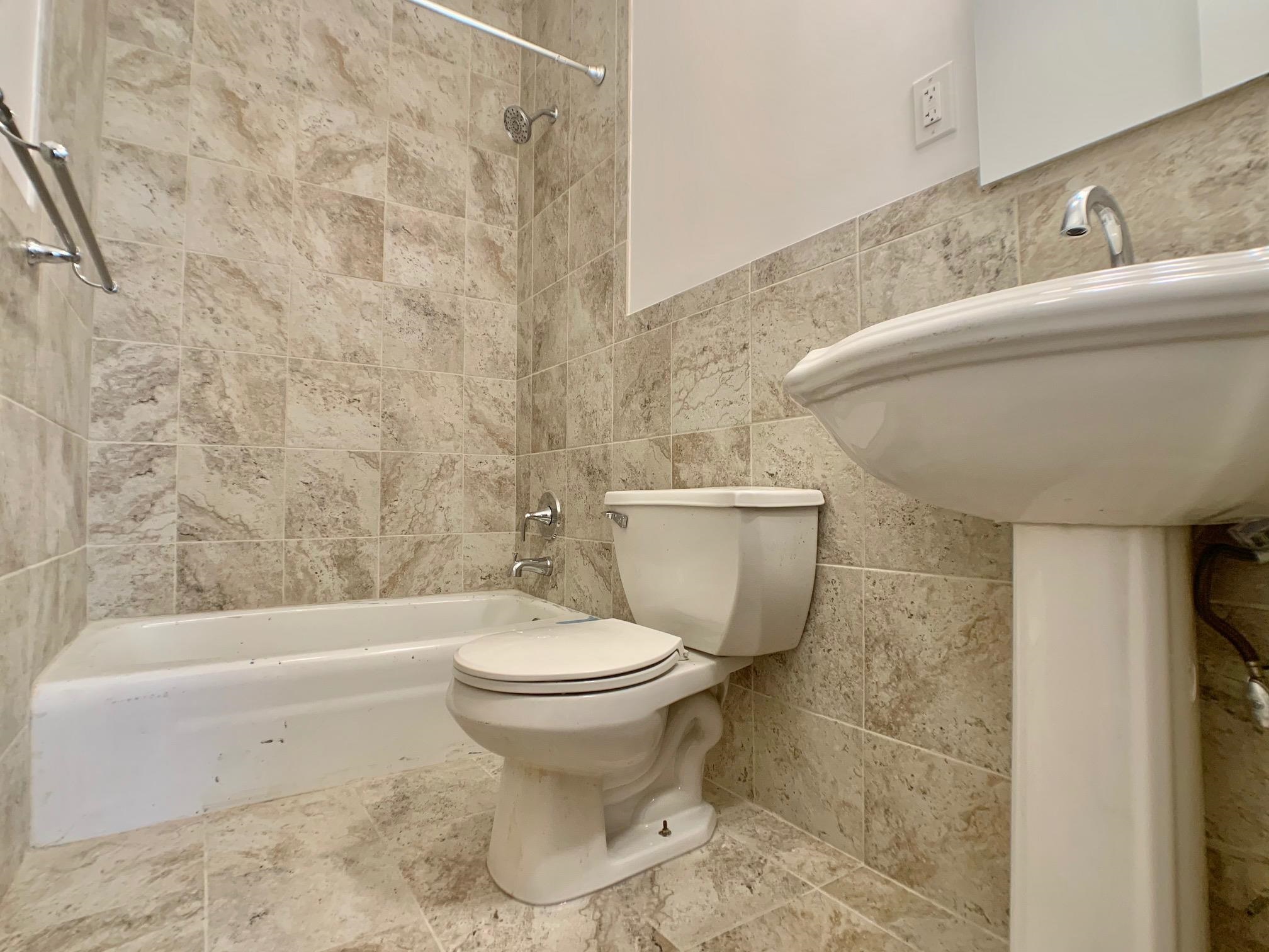 1131 WASHINGTON ST Unit: 6