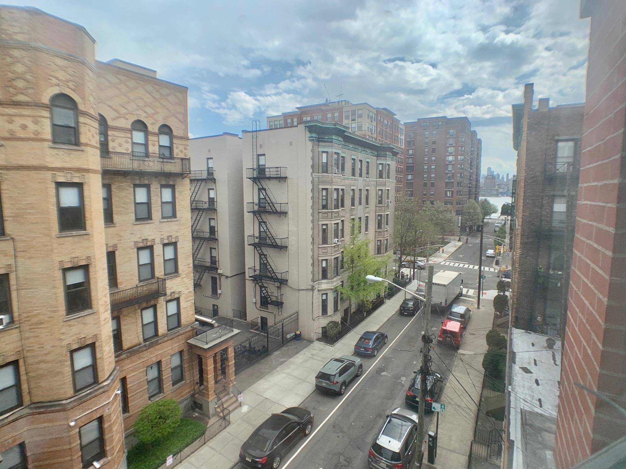 1131 WASHINGTON ST Unit: 6