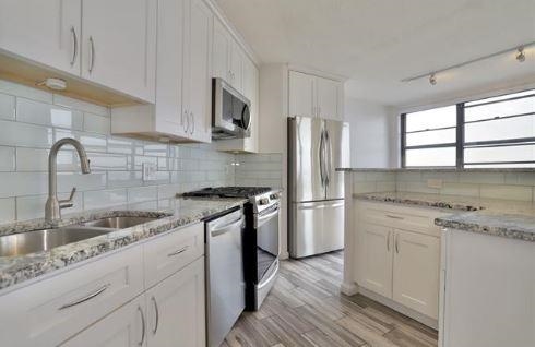 7000 BLVD EAST Unit: 42H