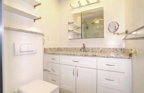 7000 BLVD EAST Unit: 42H