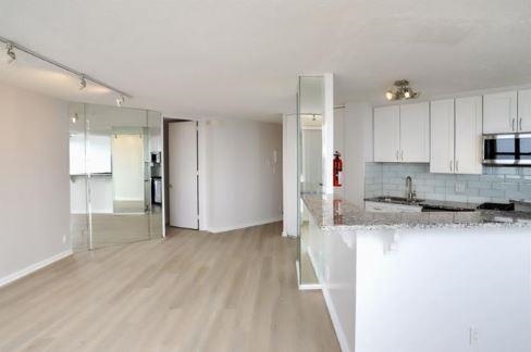 7000 BLVD EAST Unit: 42H