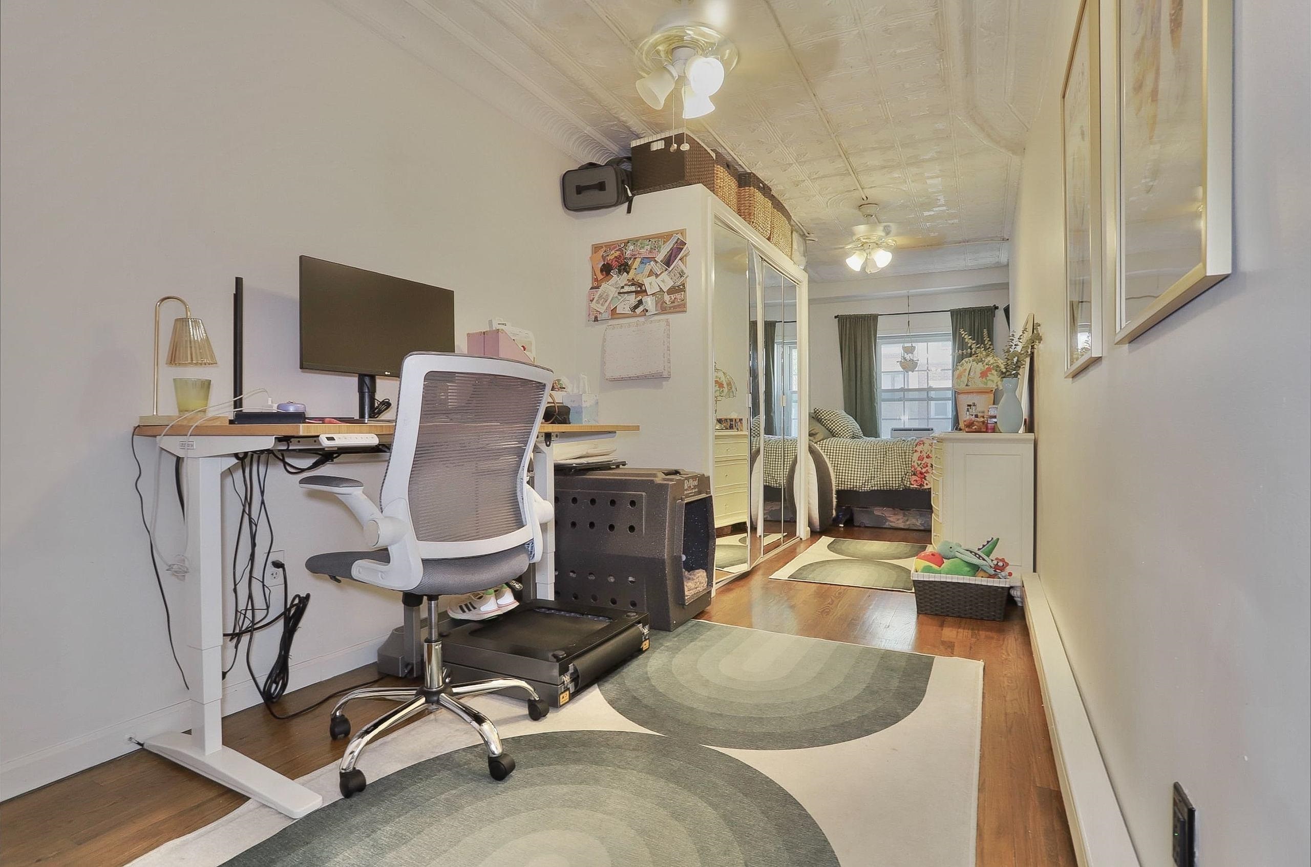 410 ADAMS ST Unit: 1R