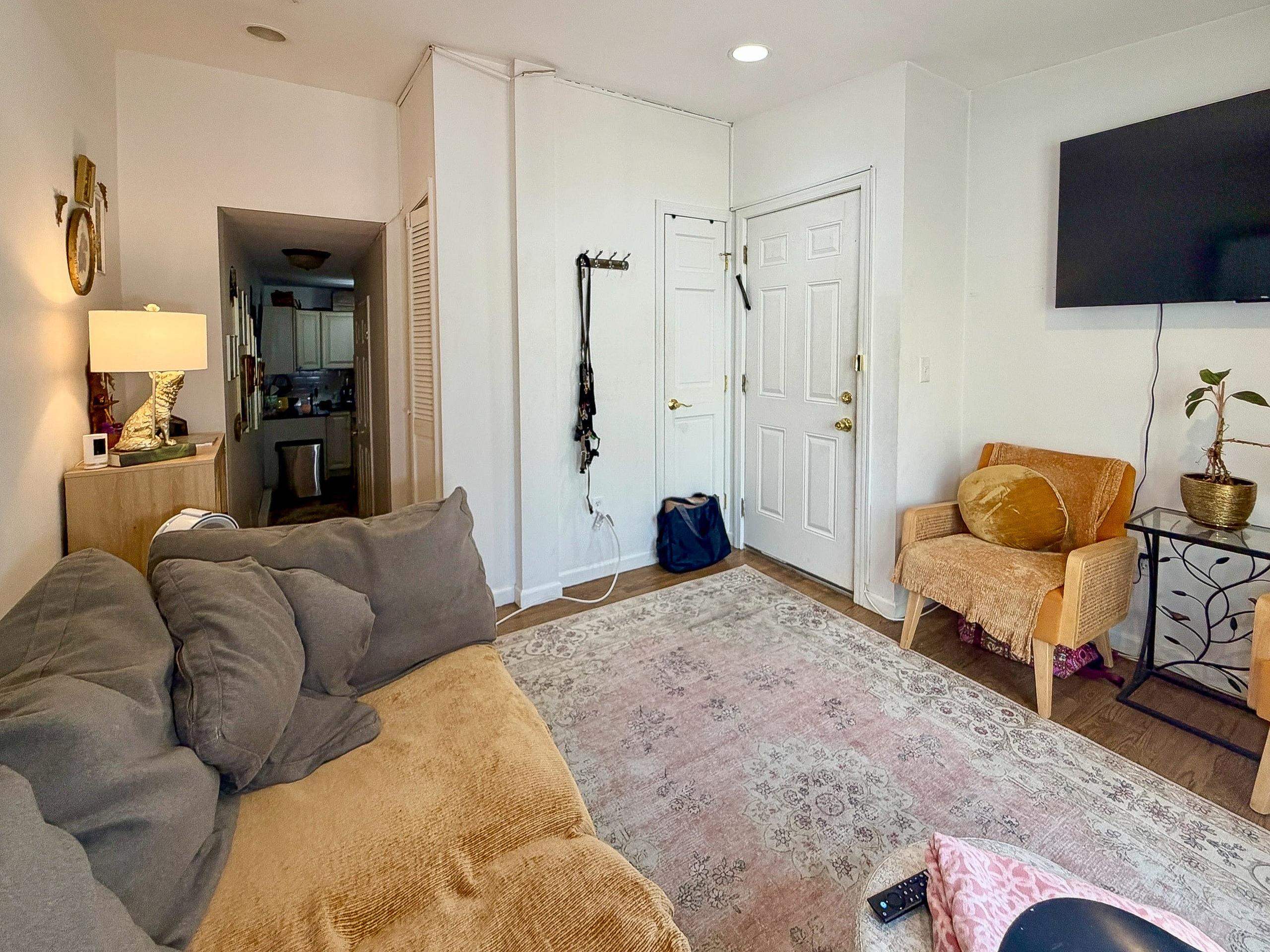 410 ADAMS ST Unit: 1R